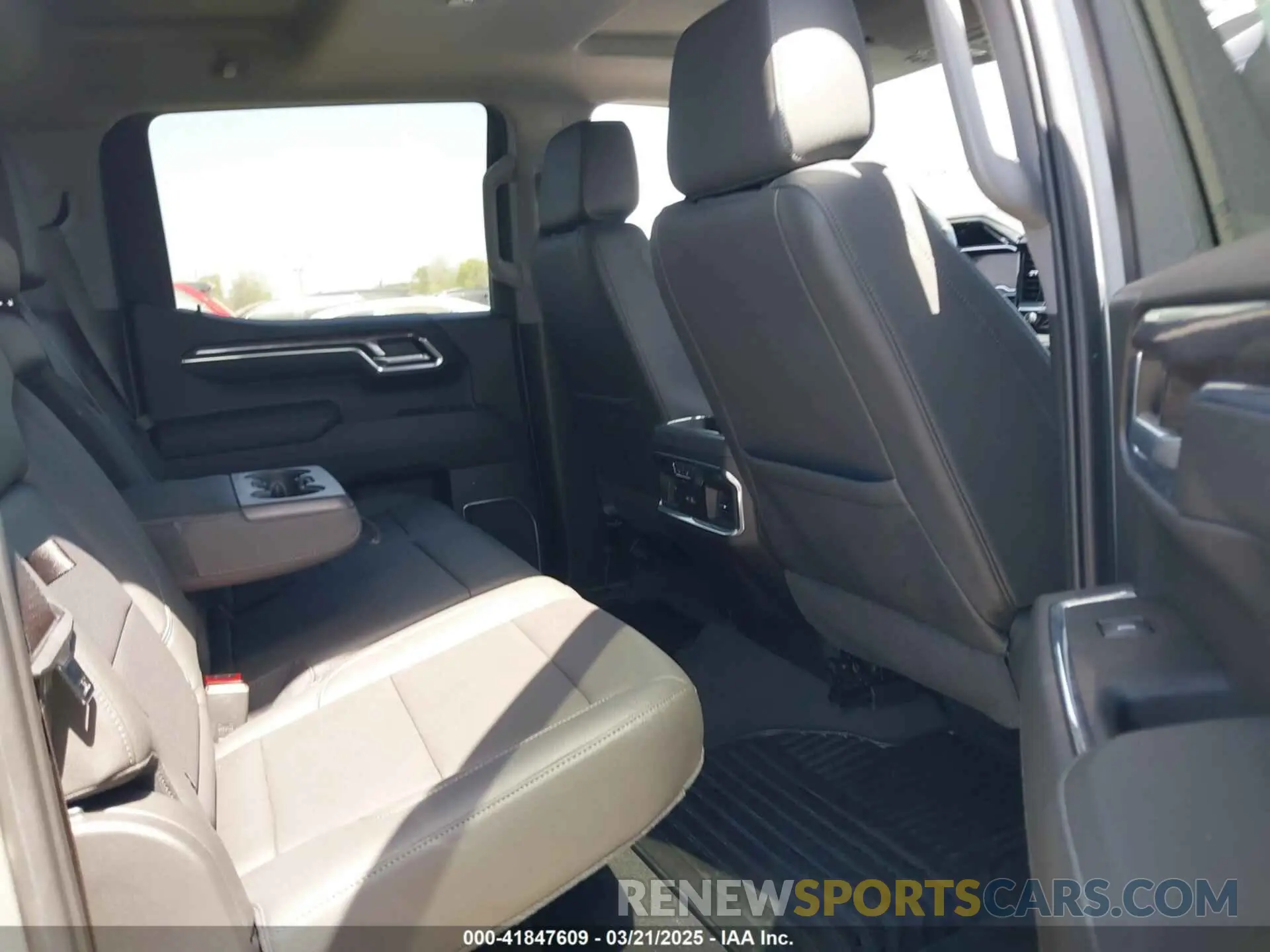 8 fotografías del automóvil dañado 1GCPAEED6PZ233469 CHEVROLET SILVERADO 1500 2023