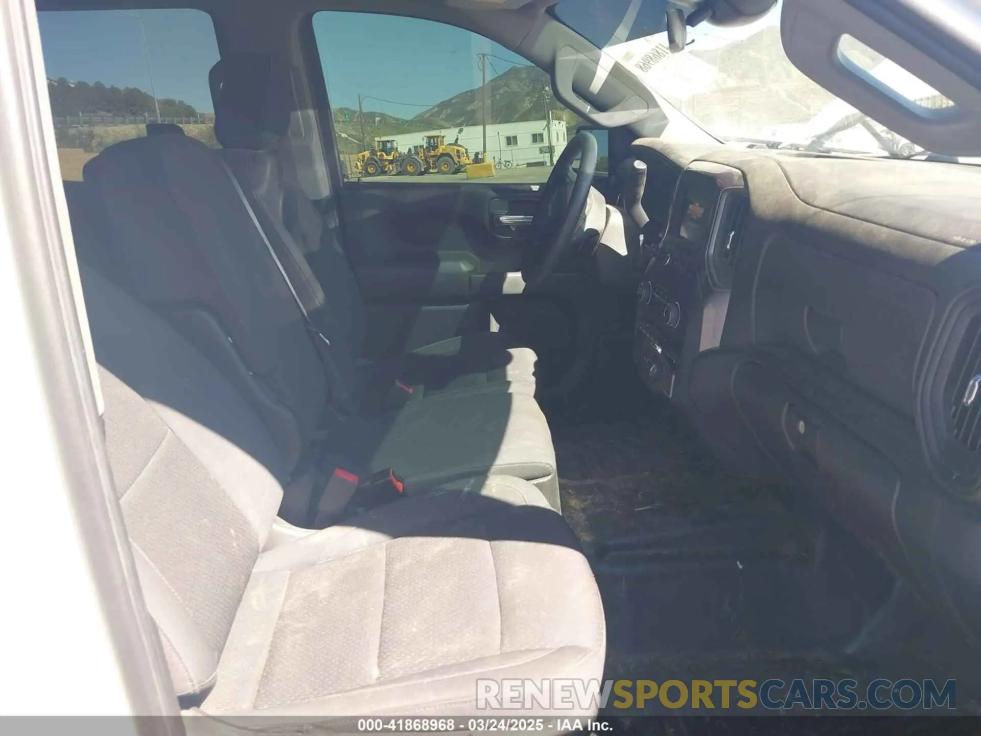 5 fotografías del automóvil dañado 1GCPDAEKXPZ160329 CHEVROLET SILVERADO 1500 2023