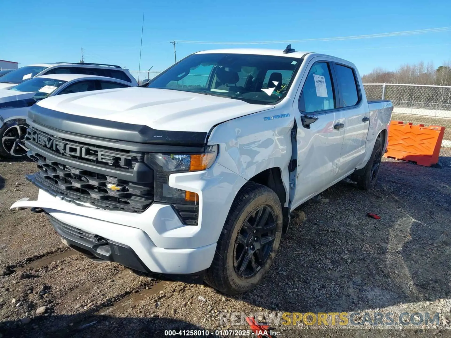 2 fotografías del automóvil dañado 1GCPDBEK1PZ188722 CHEVROLET SILVERADO 1500 2023