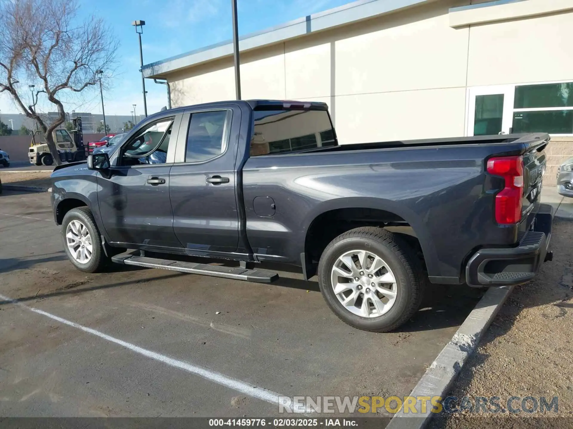 15 fotografías del automóvil dañado 1GCRABEK4PZ256528 CHEVROLET SILVERADO 1500 2023