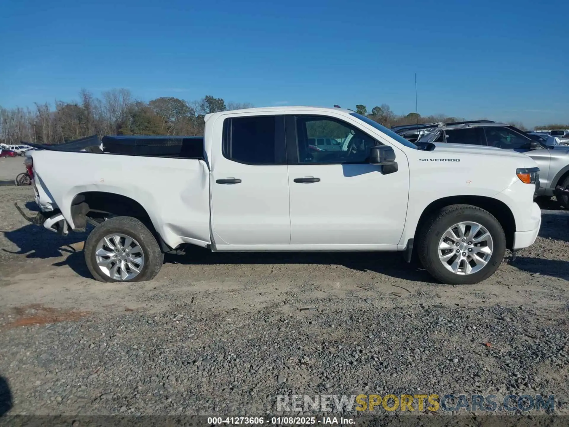 13 fotografías del automóvil dañado 1GCRABEK7PZ262632 CHEVROLET SILVERADO 1500 2023