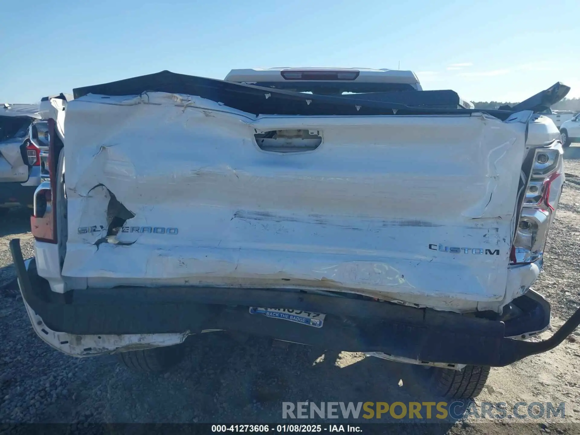 16 fotografías del automóvil dañado 1GCRABEK7PZ262632 CHEVROLET SILVERADO 1500 2023