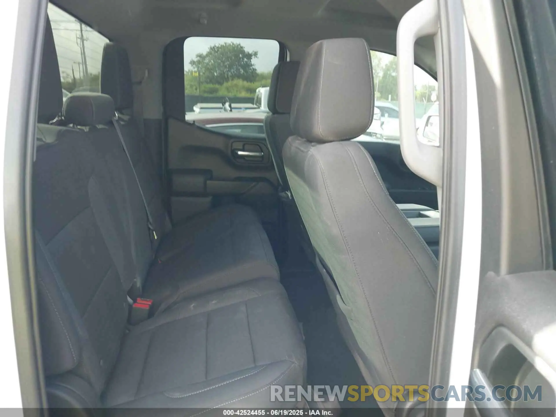 8 fotografías del automóvil dañado 1GCRDBEK5PZ110677 CHEVROLET SILVERADO 1500 2023