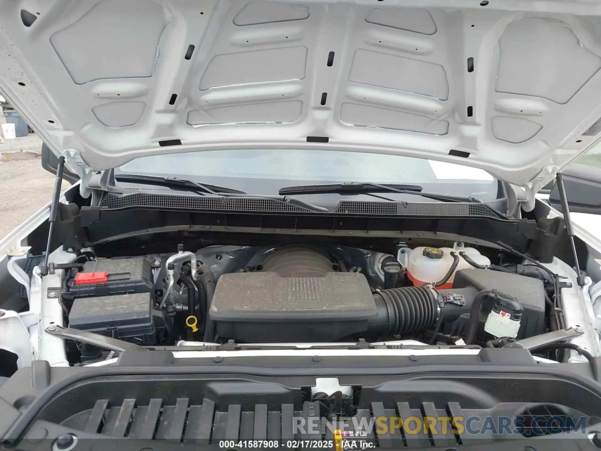 10 fotografías del automóvil dañado 1GCUDAEDXPZ303882 CHEVROLET SILVERADO 1500 2023