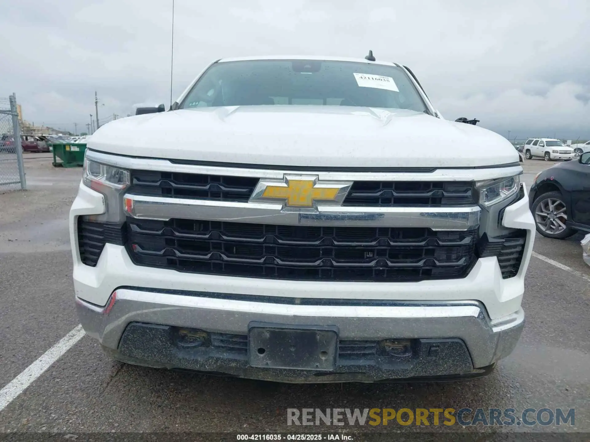 12 fotografías del automóvil dañado 1GCUDDE81PZ140382 CHEVROLET SILVERADO 1500 2023