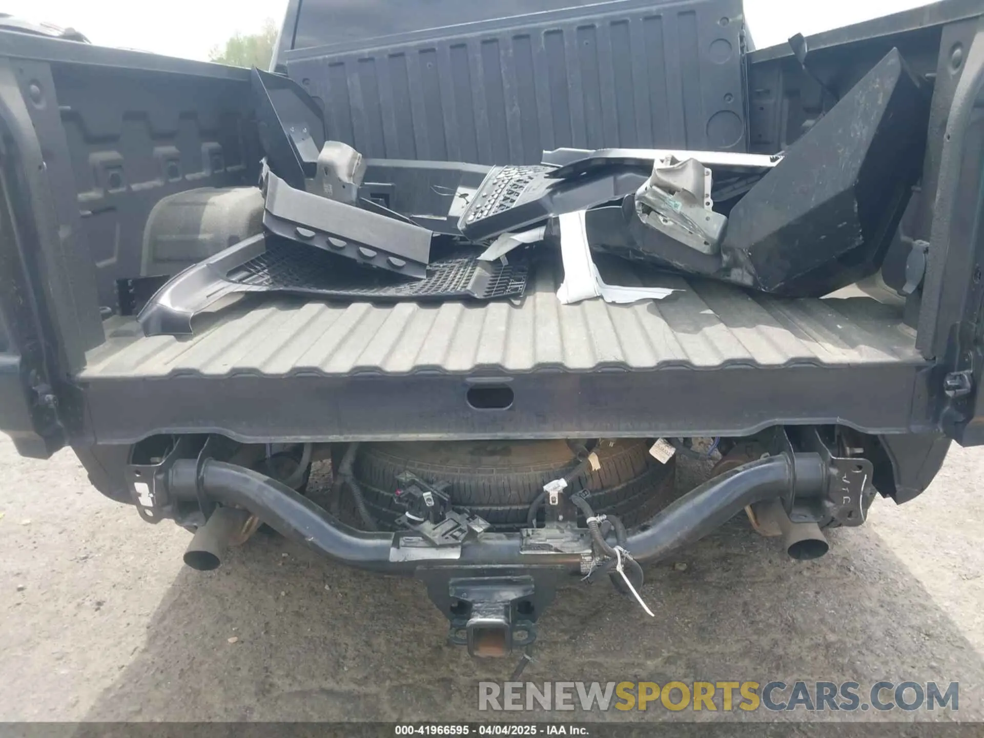 6 fotografías del automóvil dañado 1GCUDDE82PZ232049 CHEVROLET SILVERADO 1500 2023