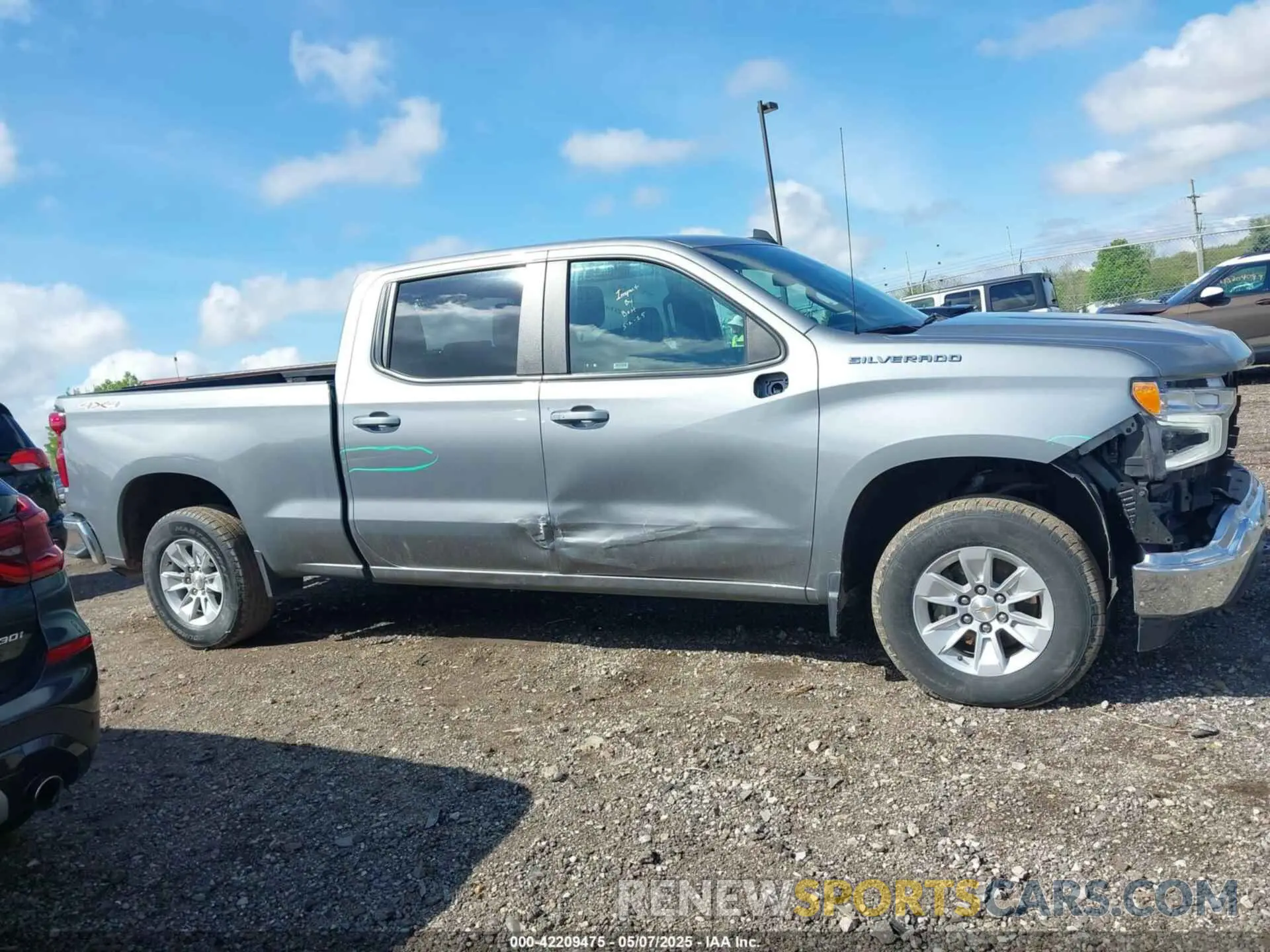 13 fotografías del automóvil dañado 1GCUDDED4PZ315933 CHEVROLET SILVERADO 1500 2023