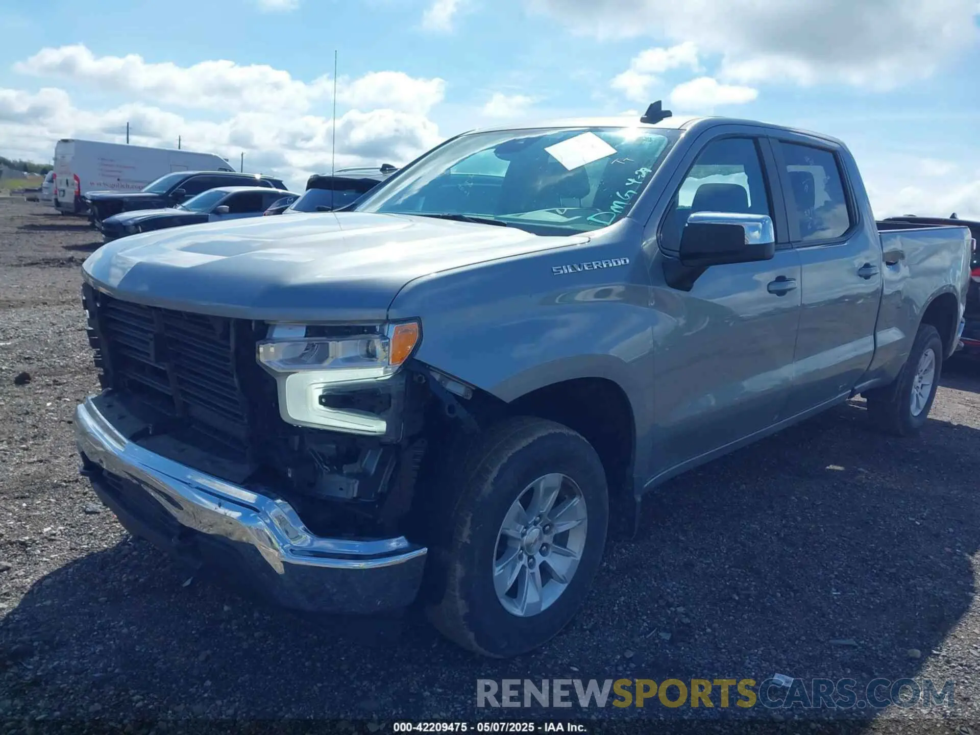 2 fotografías del automóvil dañado 1GCUDDED4PZ315933 CHEVROLET SILVERADO 1500 2023