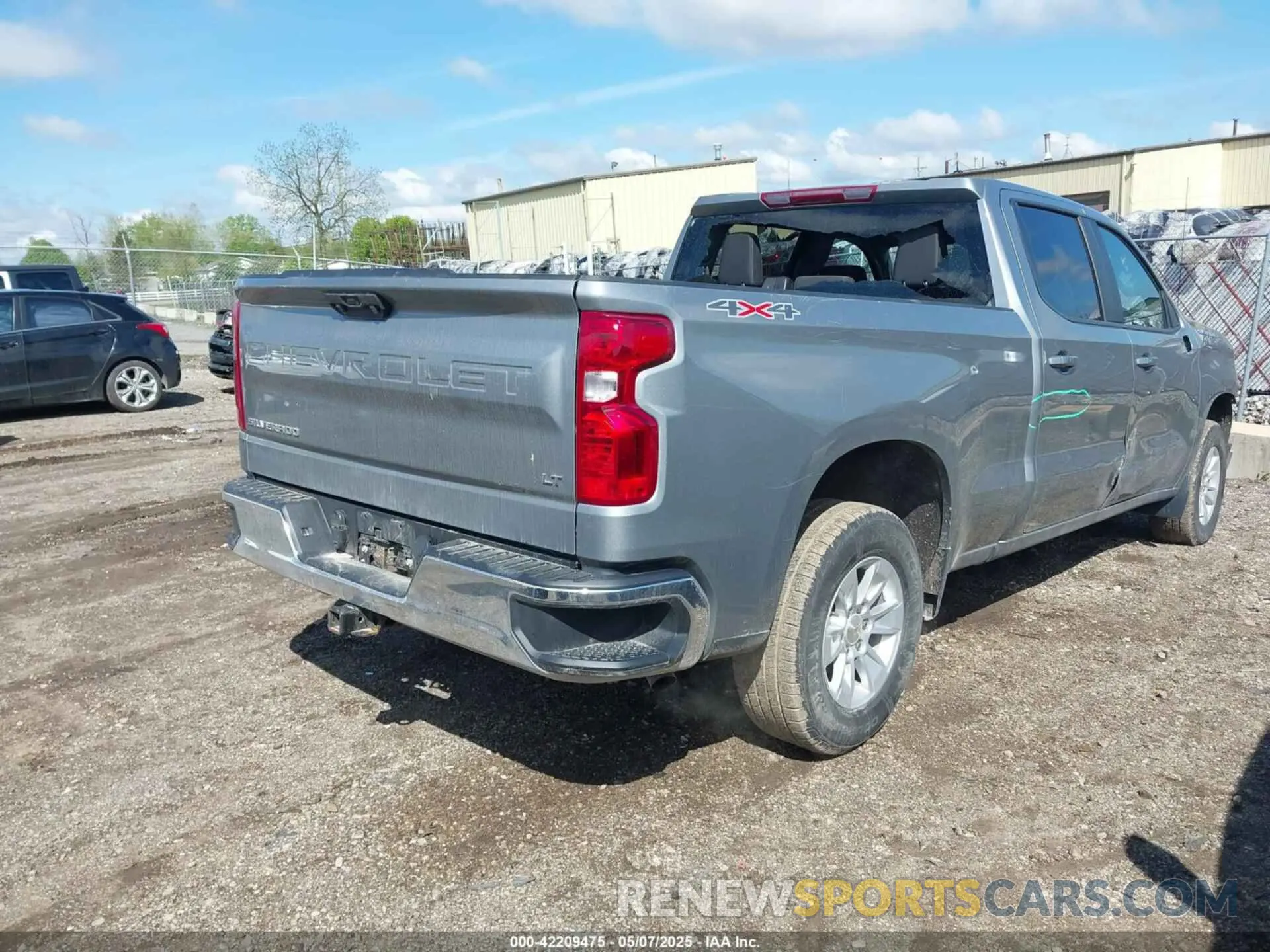 4 fotografías del automóvil dañado 1GCUDDED4PZ315933 CHEVROLET SILVERADO 1500 2023