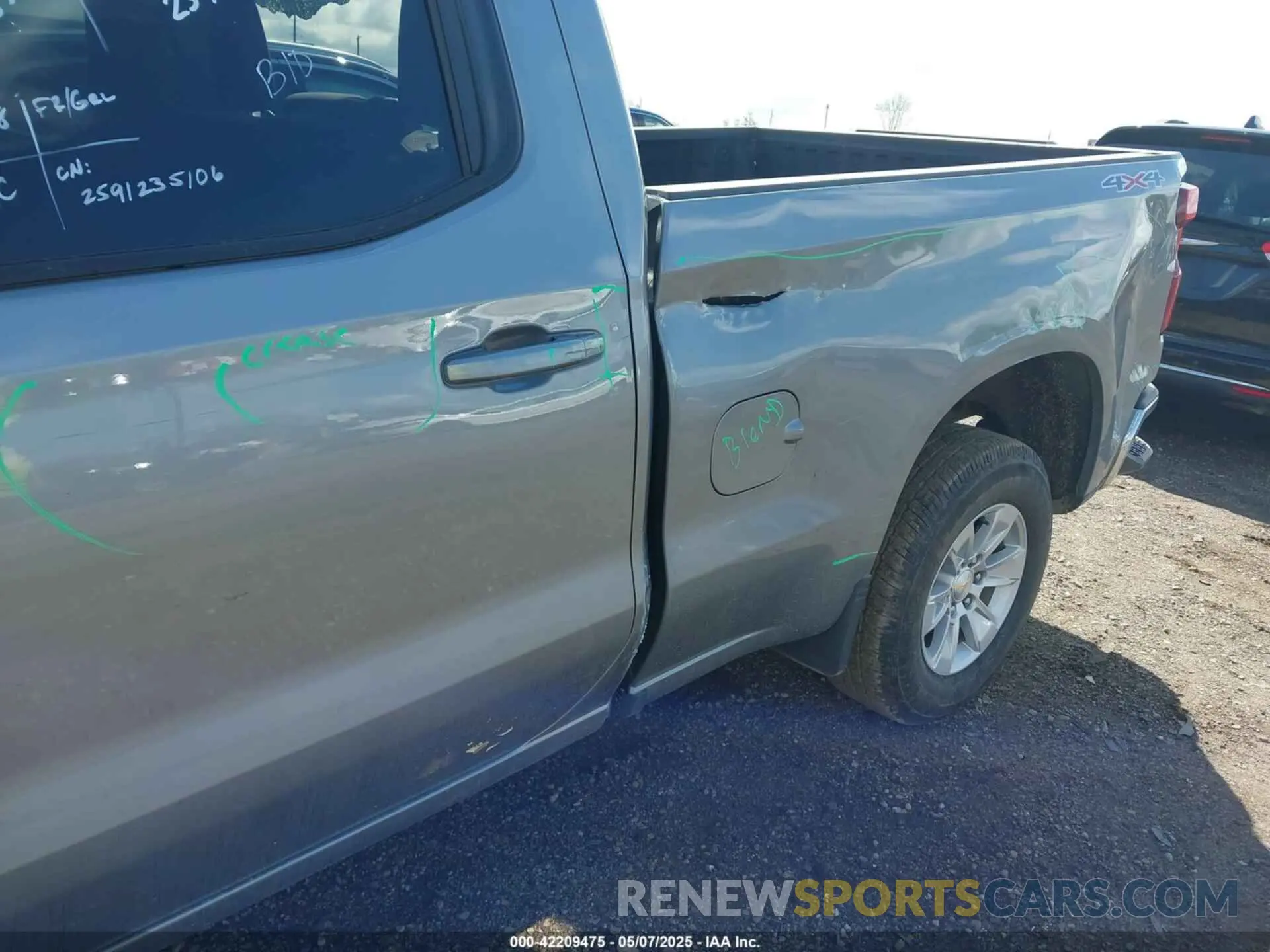 6 fotografías del automóvil dañado 1GCUDDED4PZ315933 CHEVROLET SILVERADO 1500 2023