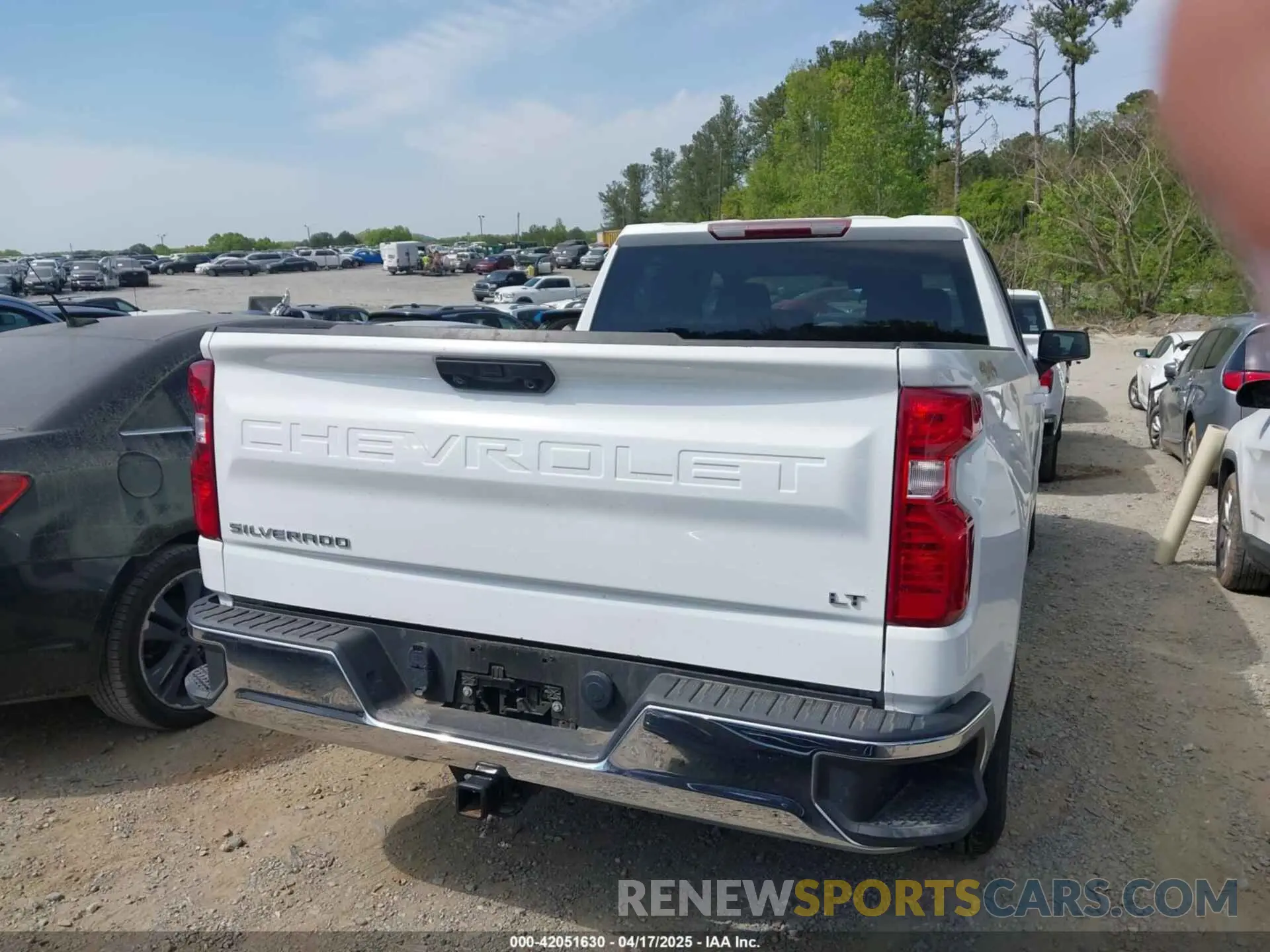16 fotografías del automóvil dañado 1GCUDDED4PZ323367 CHEVROLET SILVERADO 1500 2023