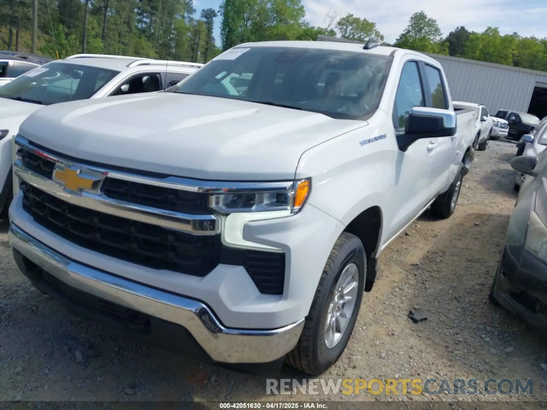 2 fotografías del automóvil dañado 1GCUDDED4PZ323367 CHEVROLET SILVERADO 1500 2023