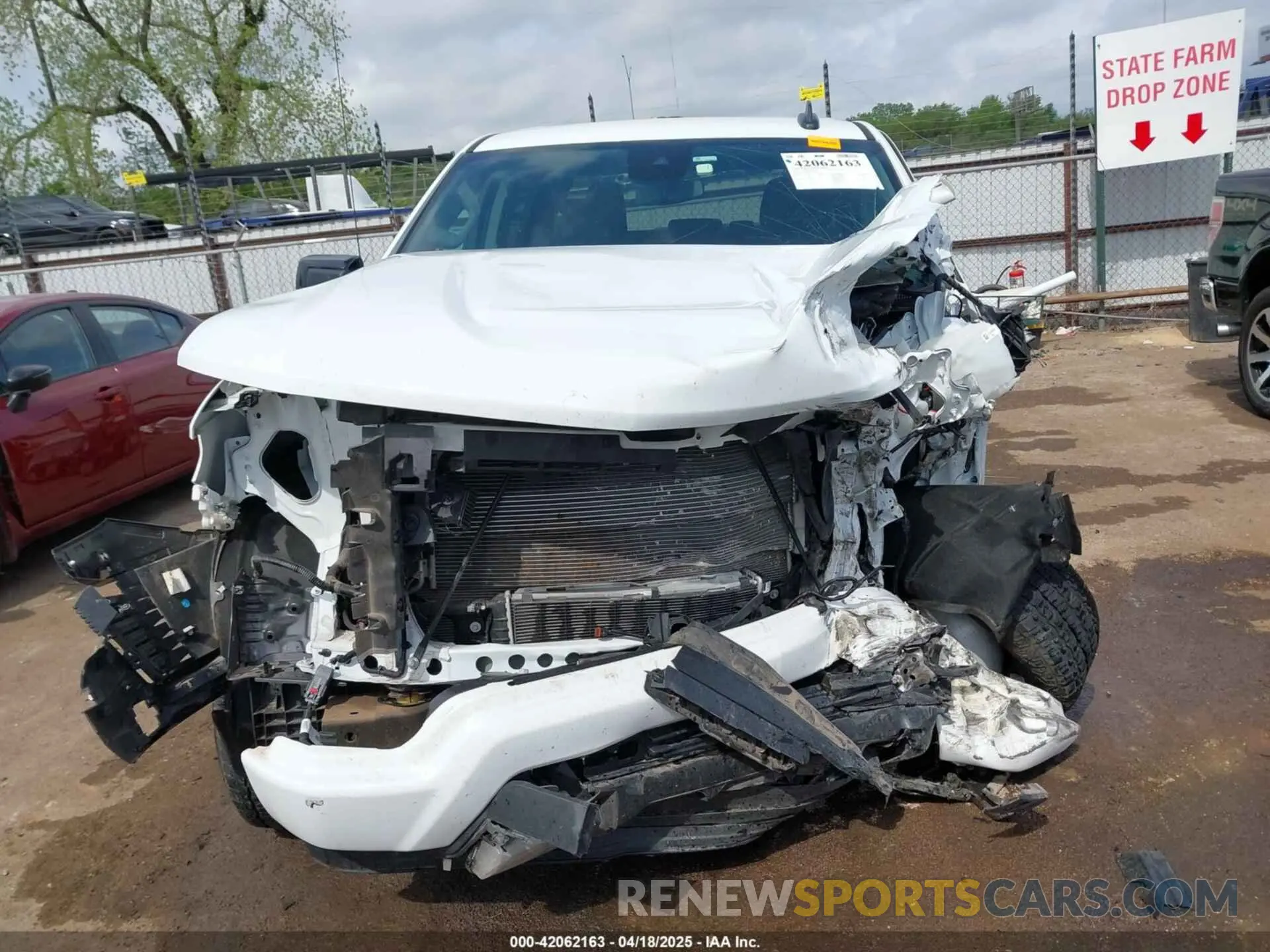 12 fotografías del automóvil dañado 1GCUDEE84PZ204646 CHEVROLET SILVERADO 1500 2023
