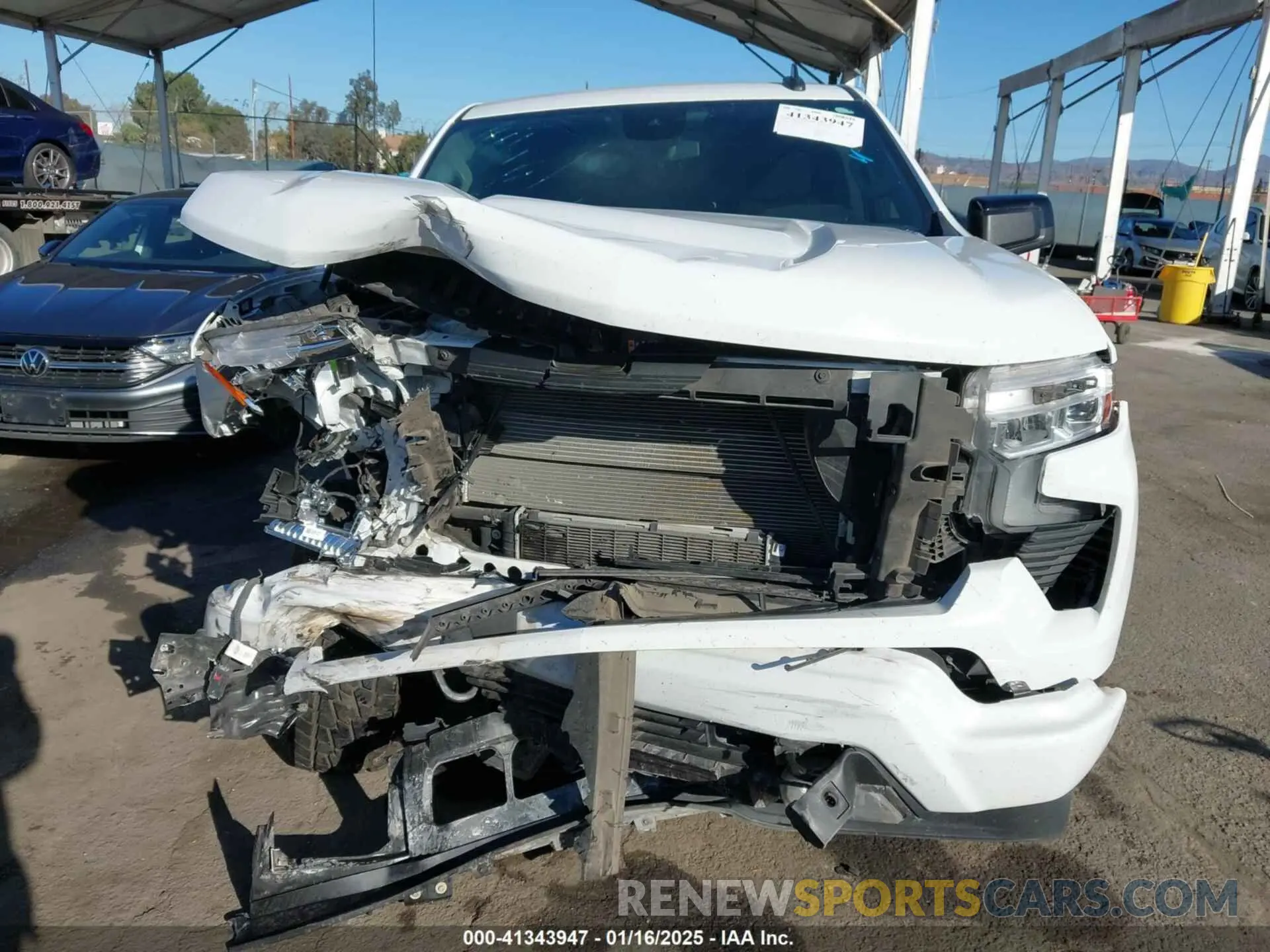 13 fotografías del automóvil dañado 1GCUDEE89PZ134335 CHEVROLET SILVERADO 1500 2023