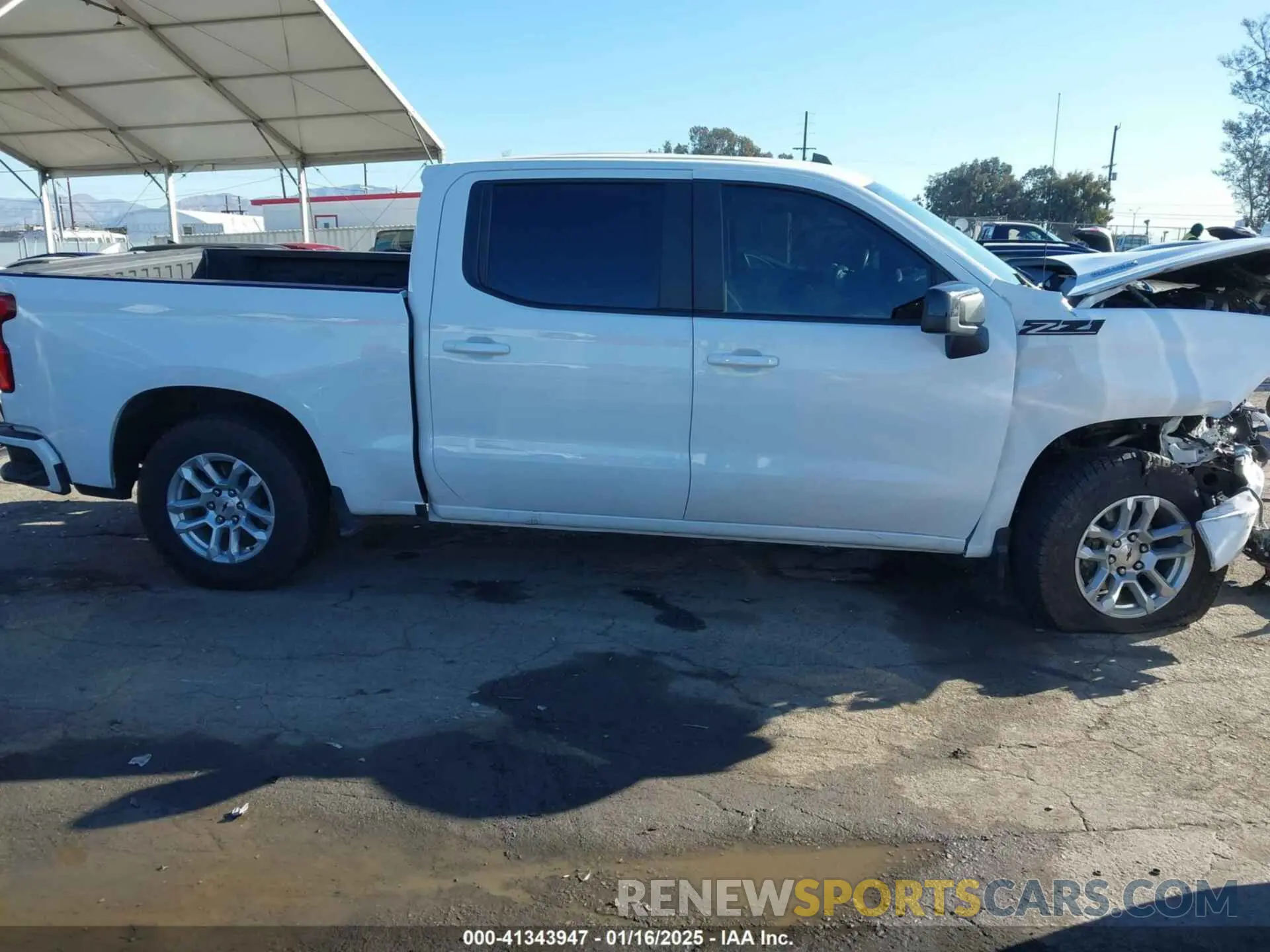 14 fotografías del automóvil dañado 1GCUDEE89PZ134335 CHEVROLET SILVERADO 1500 2023