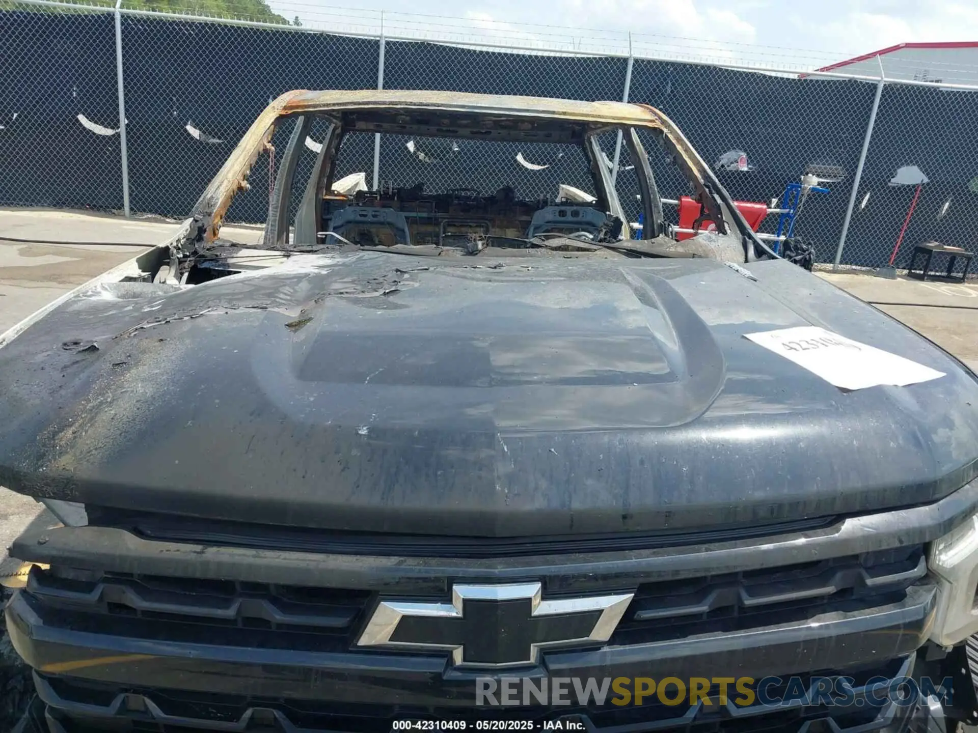 10 fotografías del automóvil dañado 1GCUDEE8XPZ142475 CHEVROLET SILVERADO 1500 2023