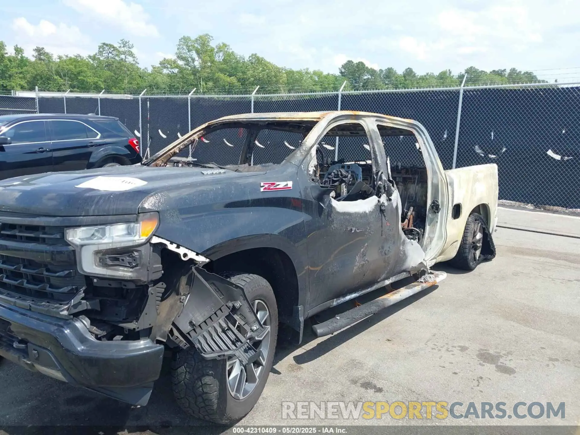 6 fotografías del automóvil dañado 1GCUDEE8XPZ142475 CHEVROLET SILVERADO 1500 2023