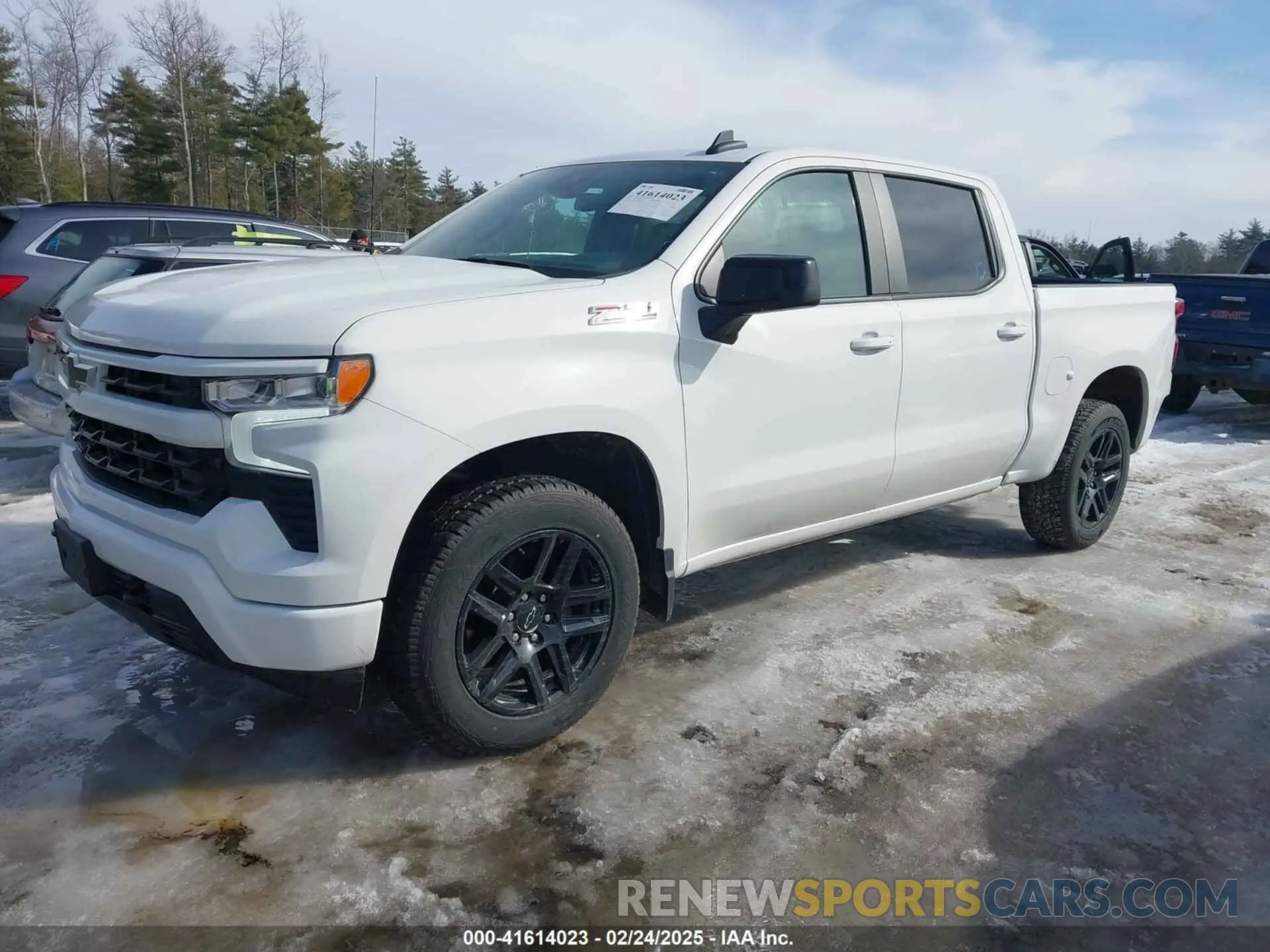 2 fotografías del automóvil dañado 1GCUDEED8PZ208650 CHEVROLET SILVERADO 1500 2023