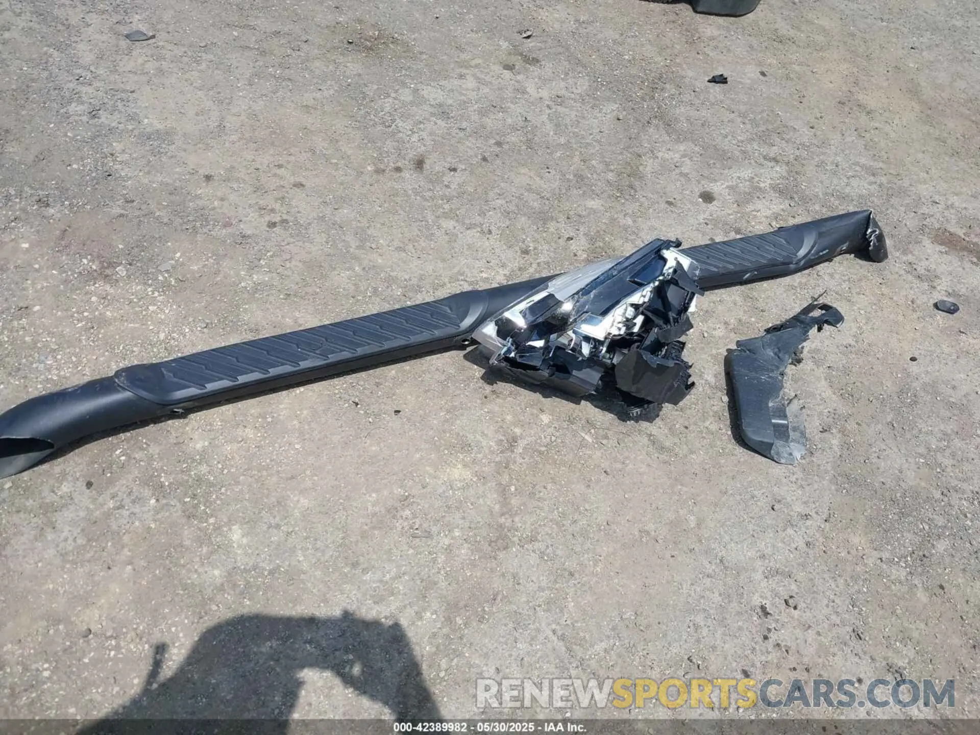 12 fotografías del automóvil dañado 1GCUDEED8PZ301992 CHEVROLET SILVERADO 1500 2023