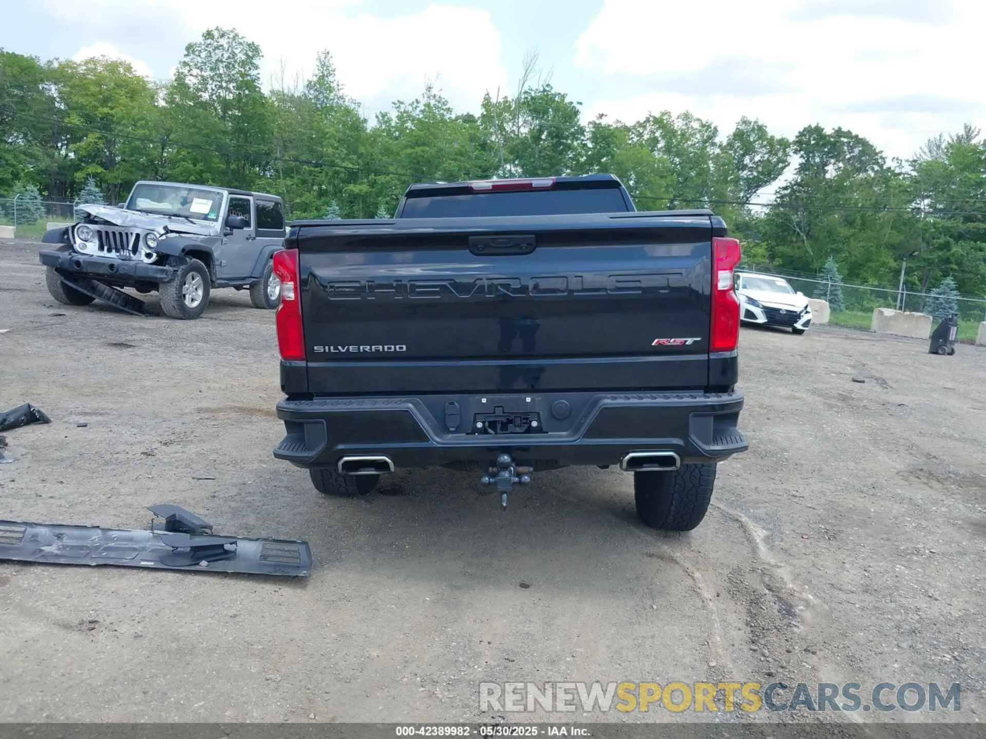 17 fotografías del automóvil dañado 1GCUDEED8PZ301992 CHEVROLET SILVERADO 1500 2023