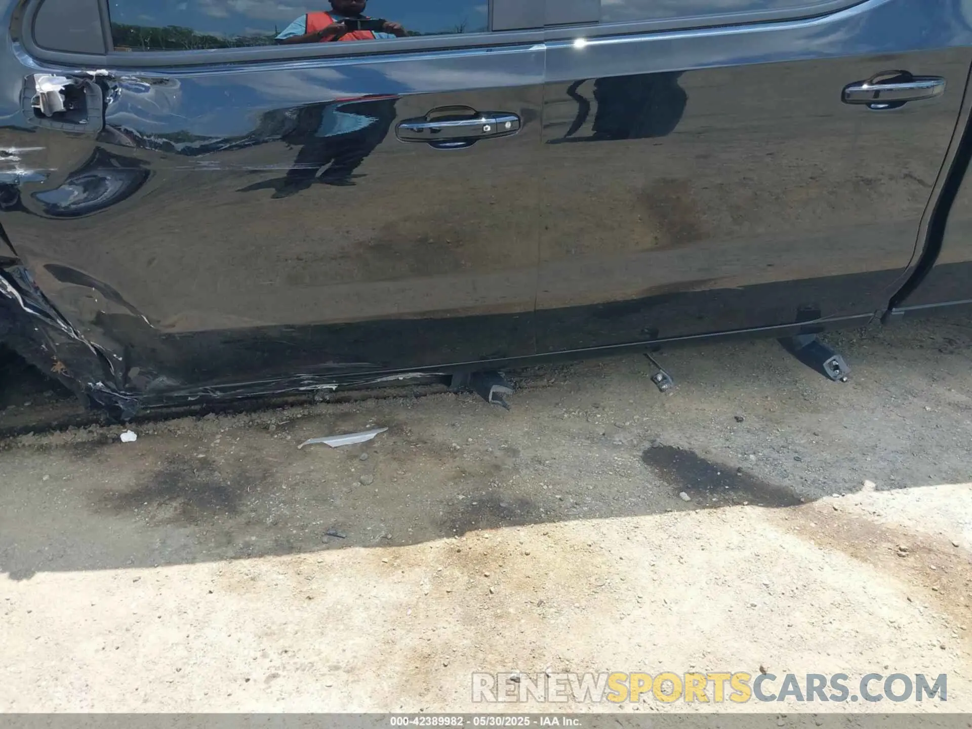 20 fotografías del automóvil dañado 1GCUDEED8PZ301992 CHEVROLET SILVERADO 1500 2023