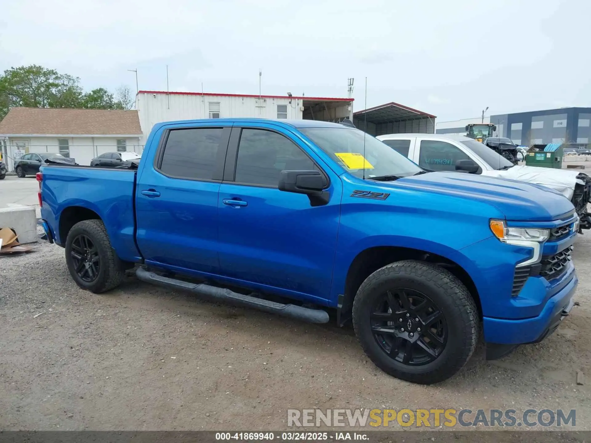 13 fotografías del automóvil dañado 1GCUDEED9PZ188313 CHEVROLET SILVERADO 1500 2023