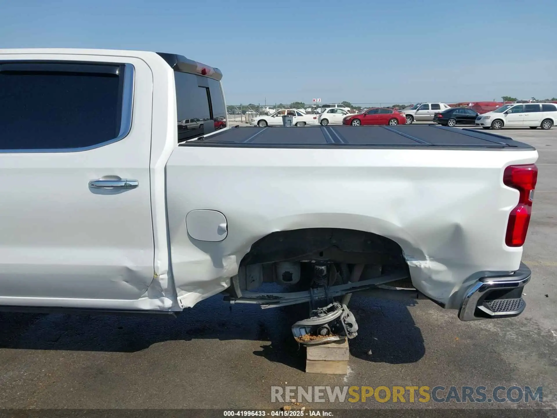 6 fotografías del automóvil dañado 1GCUDGE8XPZ212049 CHEVROLET SILVERADO 1500 2023