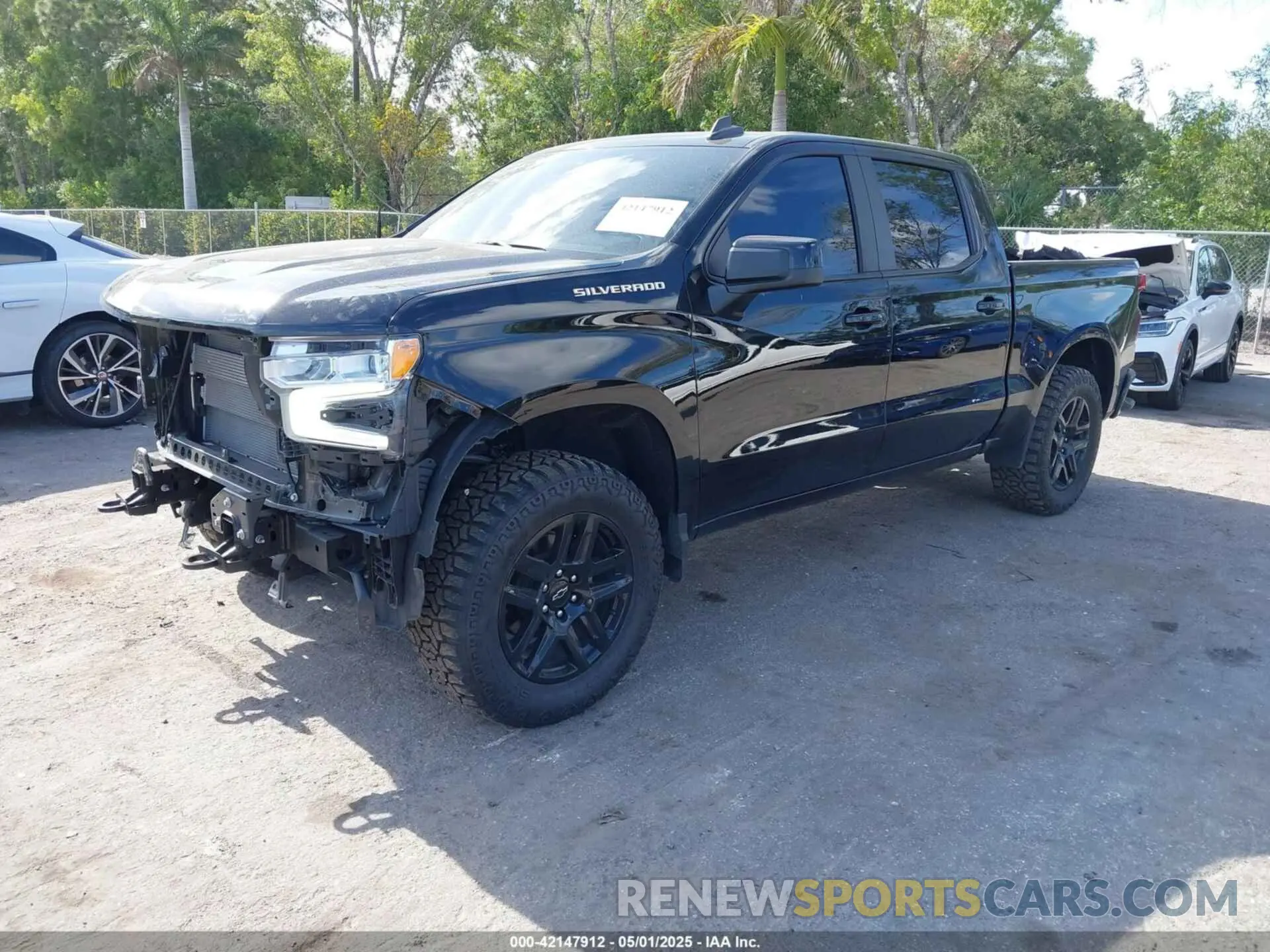 2 fotografías del automóvil dañado 2GCPADED5P1154457 CHEVROLET SILVERADO 1500 2023