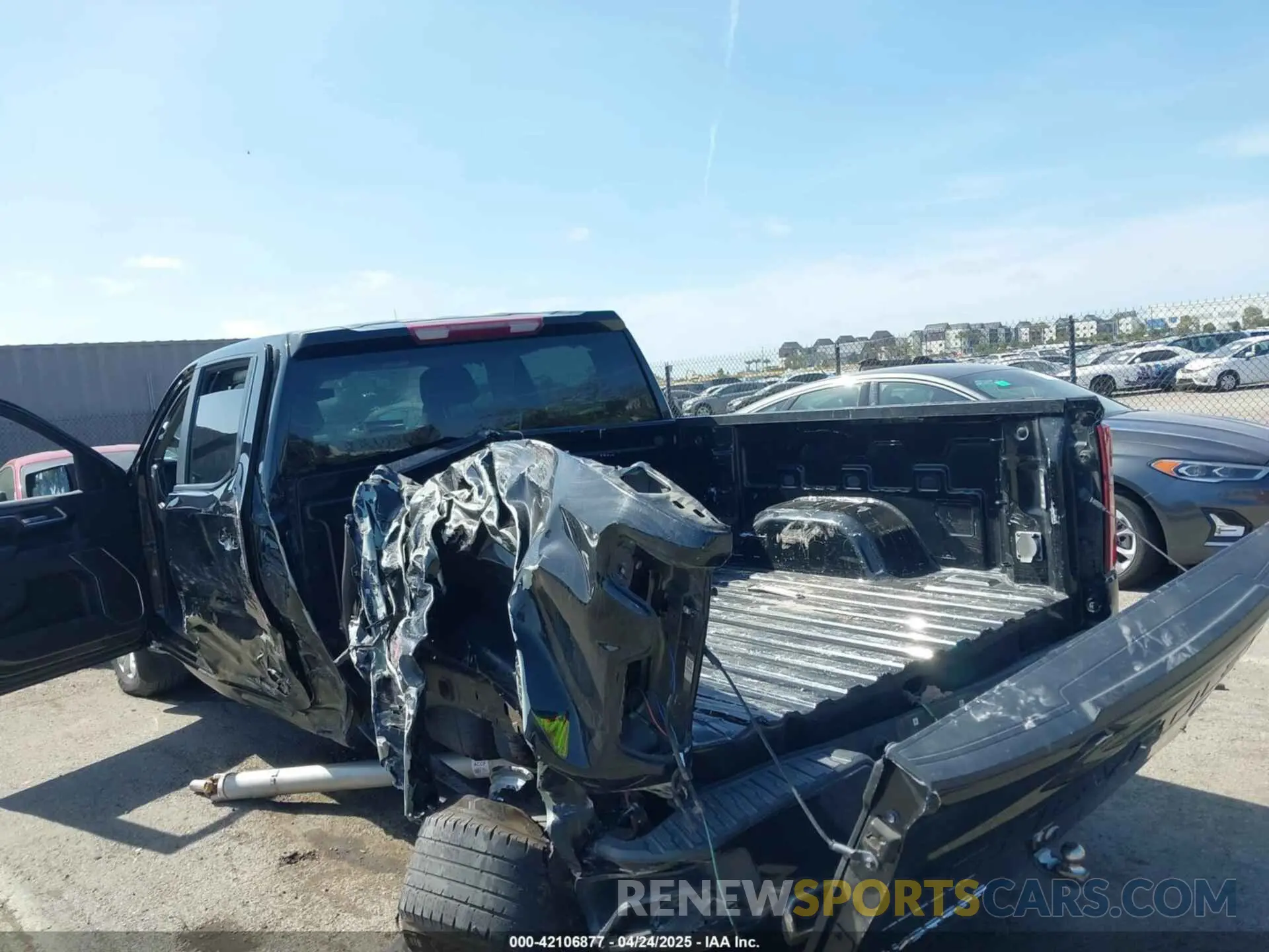 6 fotografías del automóvil dañado 2GCUDEED0P1106770 CHEVROLET SILVERADO 1500 2023