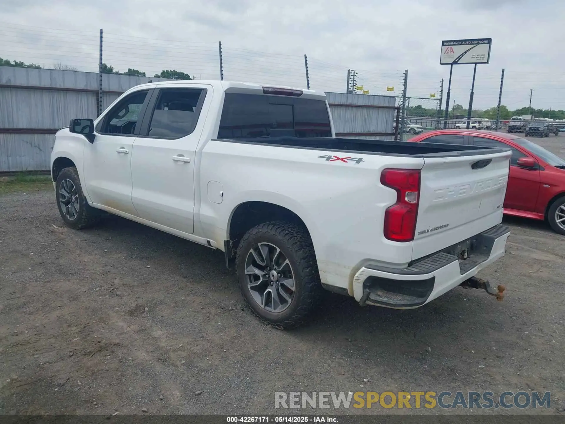 3 fotografías del automóvil dañado 2GCUDEED0P1142975 CHEVROLET SILVERADO 1500 2023