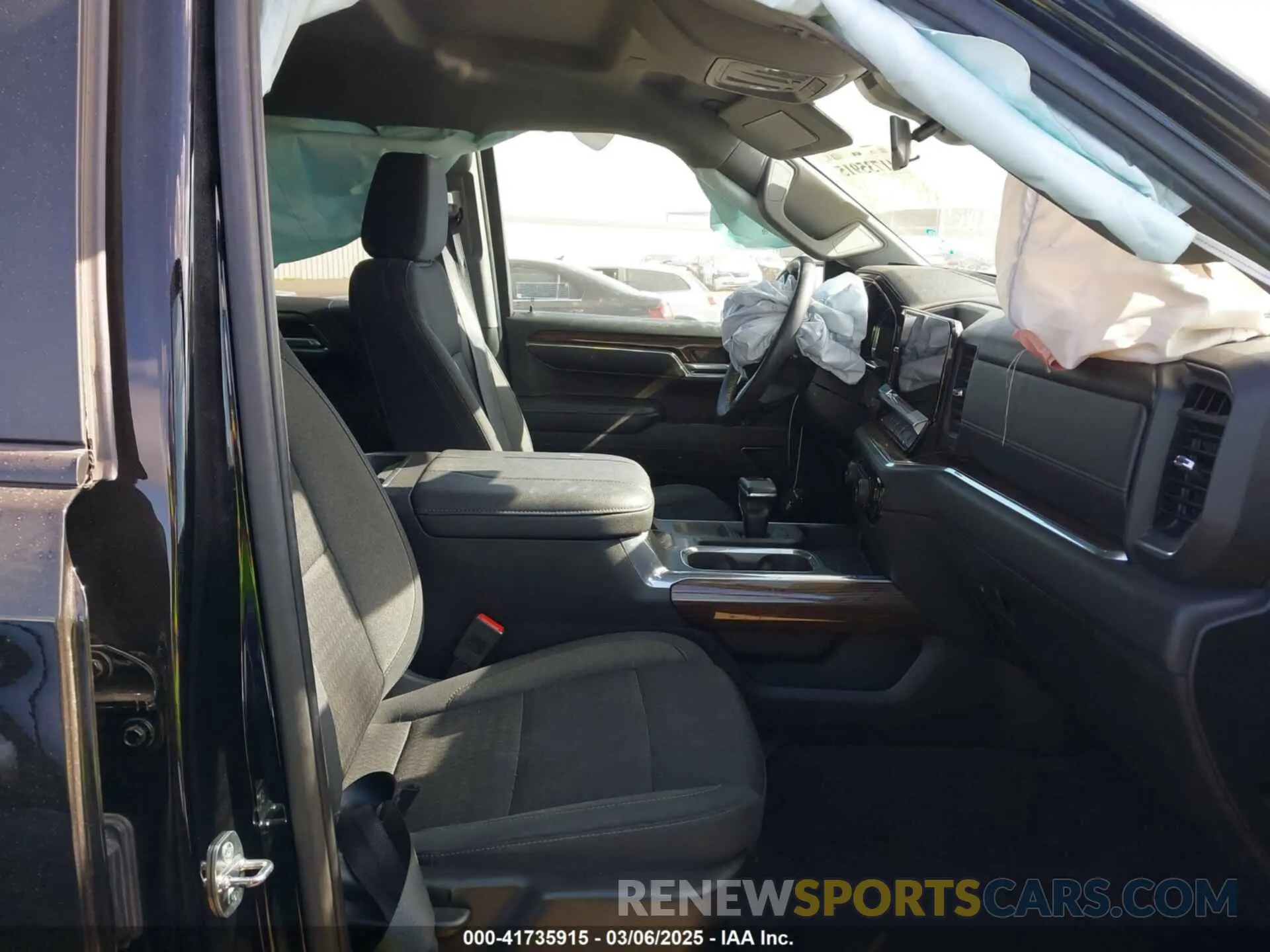 5 fotografías del automóvil dañado 2GCUDEED9P1139850 CHEVROLET SILVERADO 1500 2023