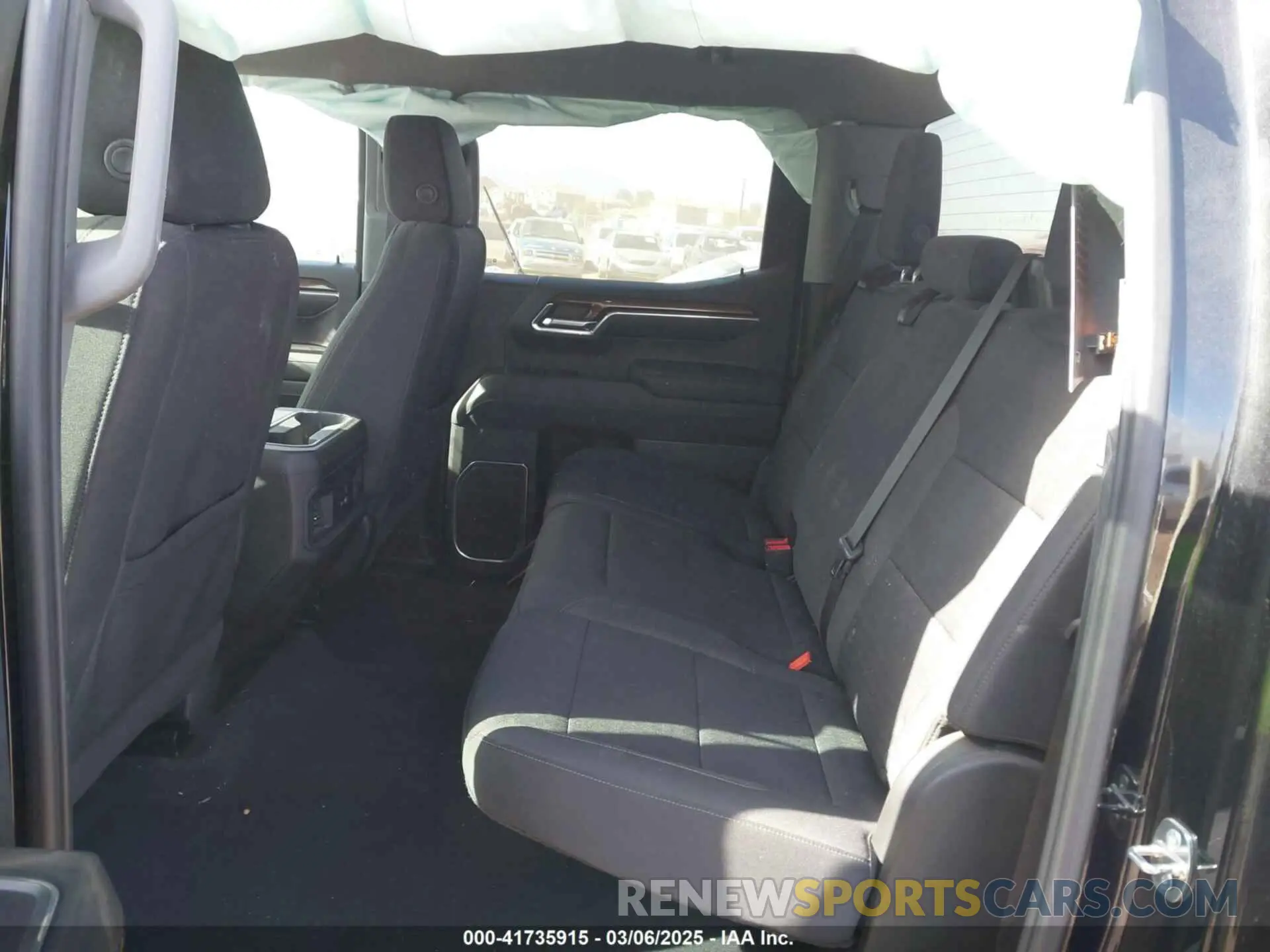 8 fotografías del automóvil dañado 2GCUDEED9P1139850 CHEVROLET SILVERADO 1500 2023