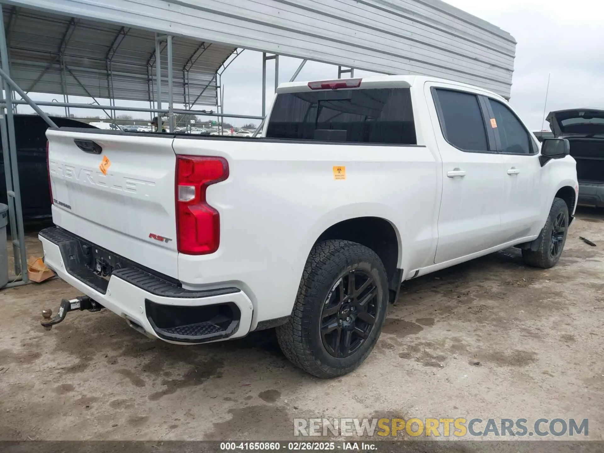 4 fotografías del automóvil dañado 2GCUDEEDXP1128436 CHEVROLET SILVERADO 1500 2023