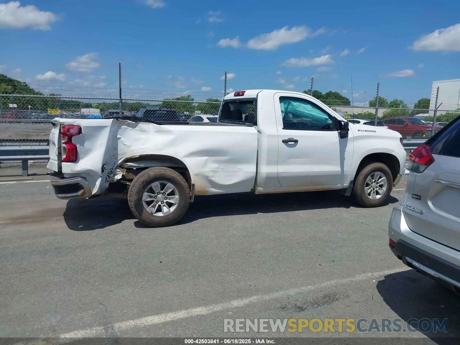12 fotografías del automóvil dañado 3GCNAAED6PG172625 CHEVROLET SILVERADO 1500 2023