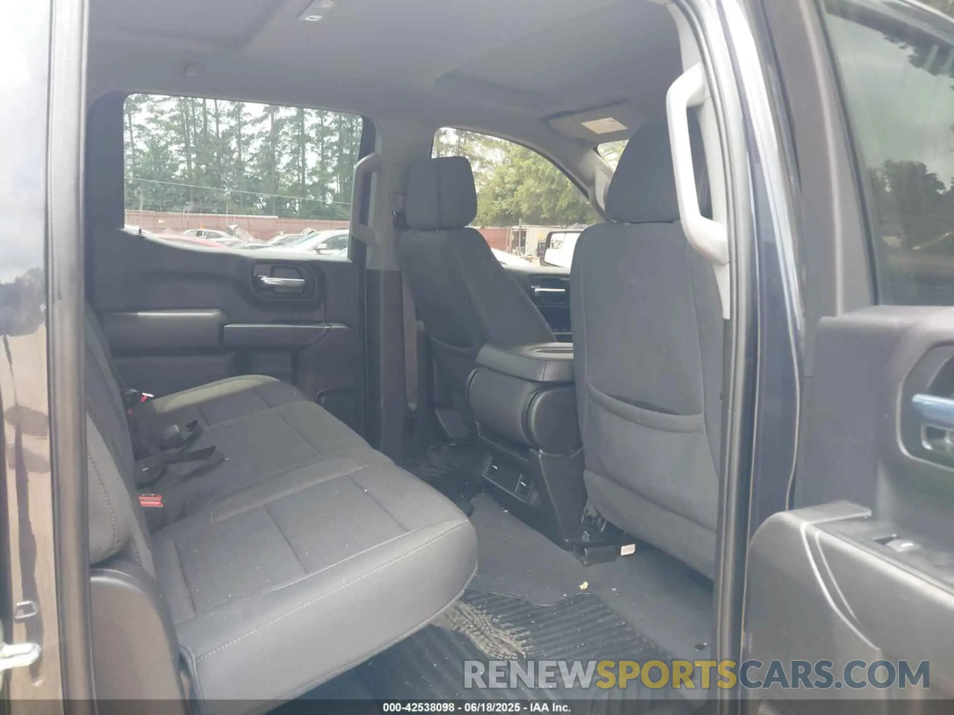 8 fotografías del automóvil dañado 3GCPABEKXPG220009 CHEVROLET SILVERADO 1500 2023