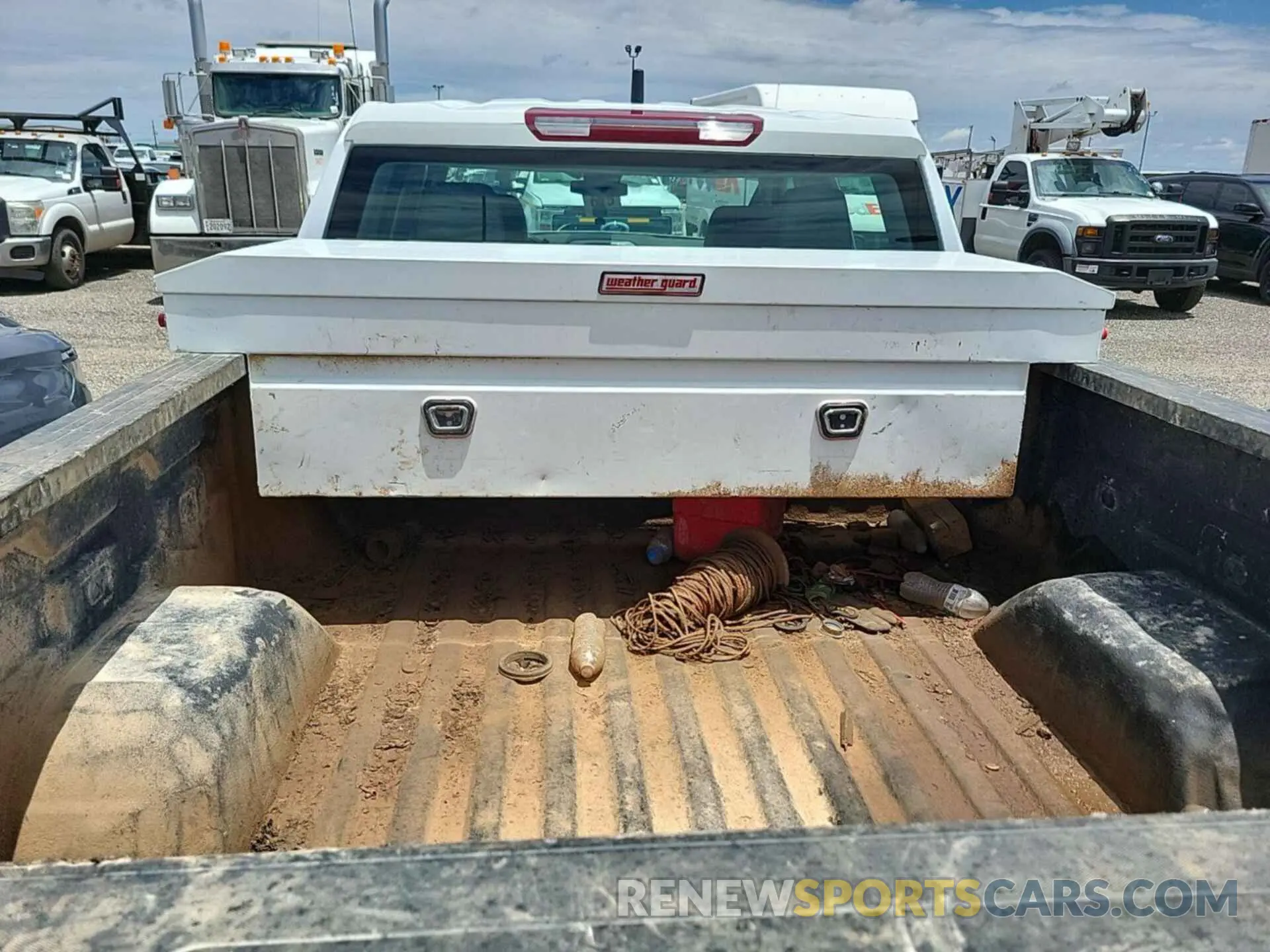 17 fotografías del automóvil dañado 3GCPDAEK3PG112204 CHEVROLET SILVERADO 1500 2023