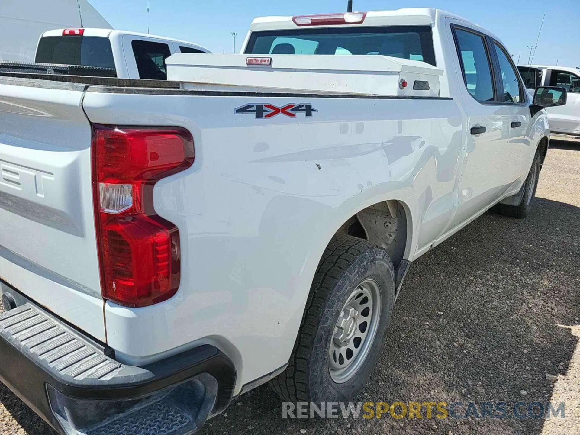 28 fotografías del automóvil dañado 3GCPDAEK3PG112204 CHEVROLET SILVERADO 1500 2023