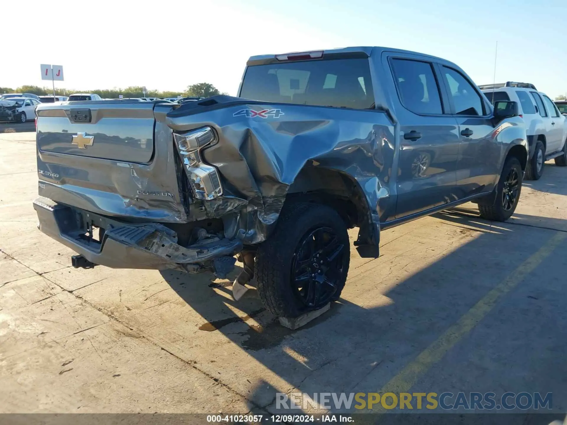 4 fotografías del automóvil dañado 3GCPDBEK2PG138198 CHEVROLET SILVERADO 1500 2023
