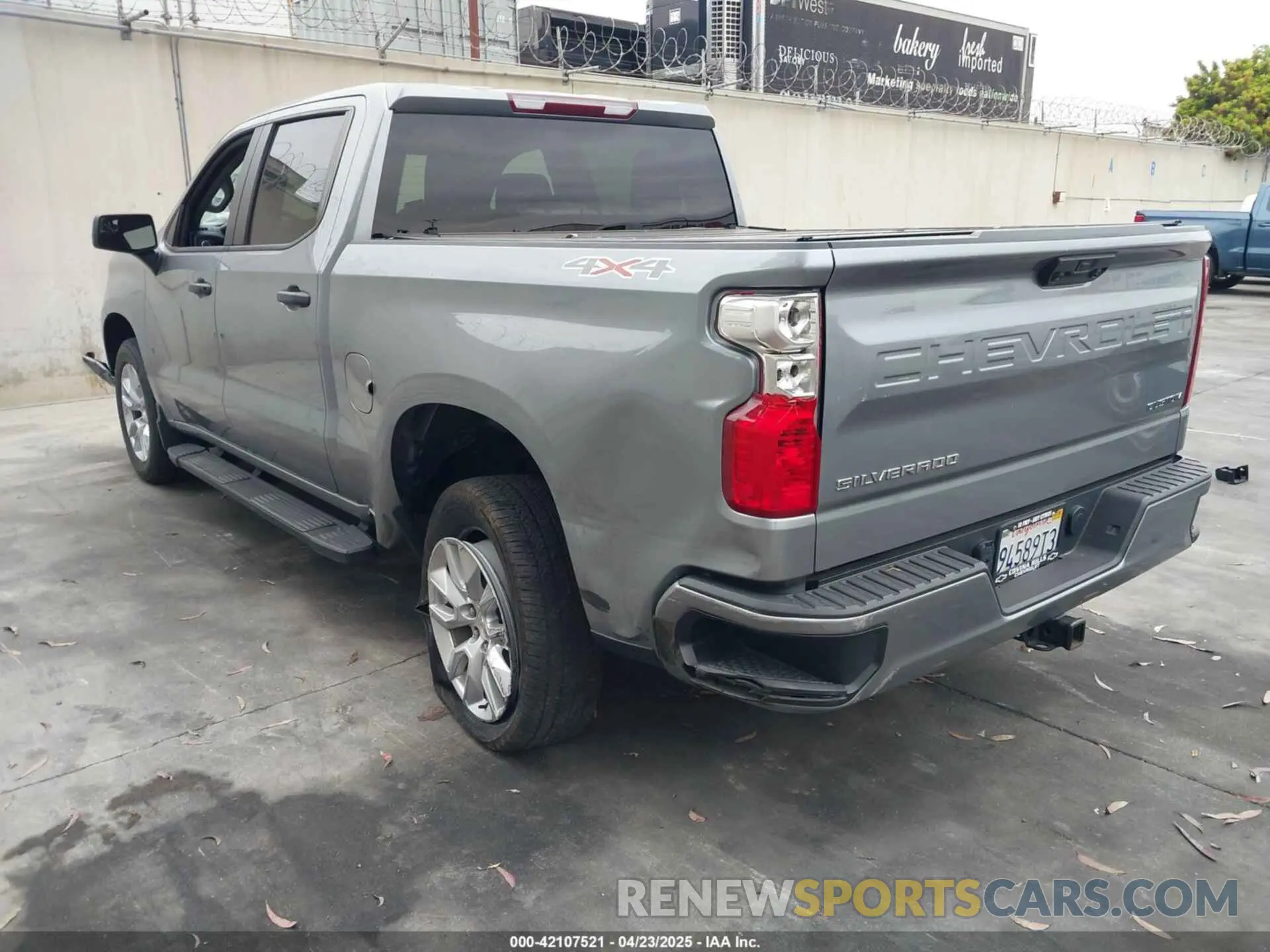 3 fotografías del automóvil dañado 3GCPDBEKXPG221524 CHEVROLET SILVERADO 1500 2023