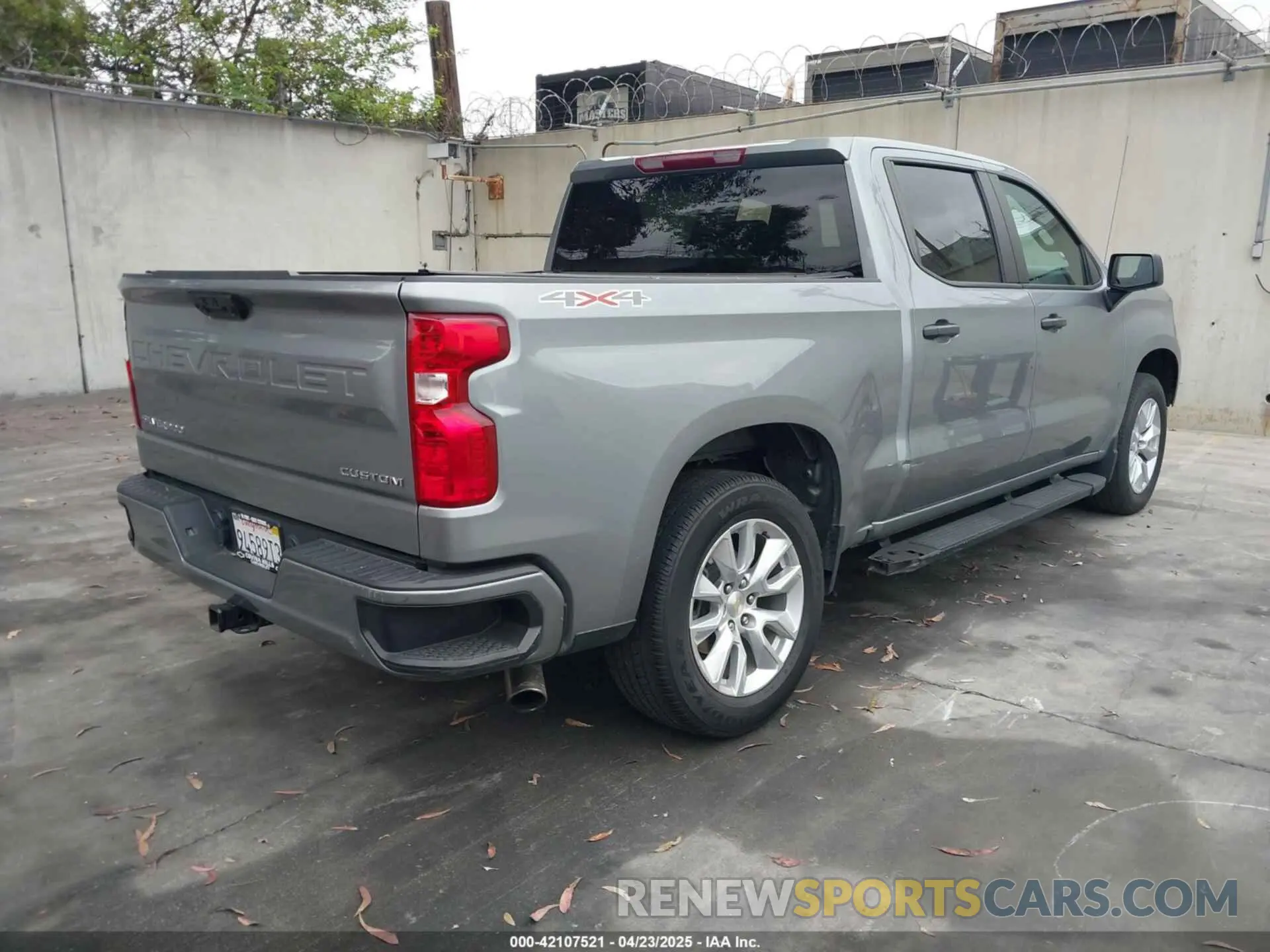 4 fotografías del automóvil dañado 3GCPDBEKXPG221524 CHEVROLET SILVERADO 1500 2023