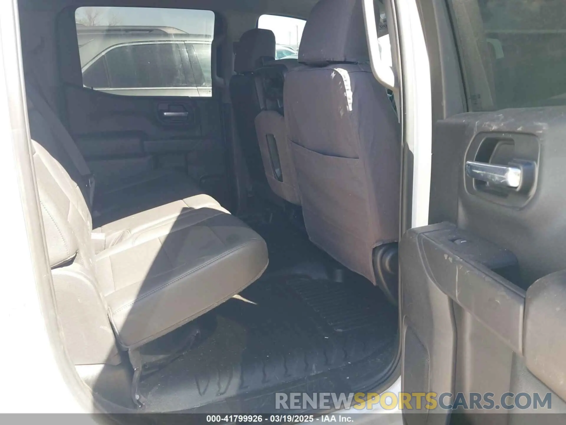 8 fotografías del automóvil dañado 3GCUDAED2PG120346 CHEVROLET SILVERADO 1500 2023
