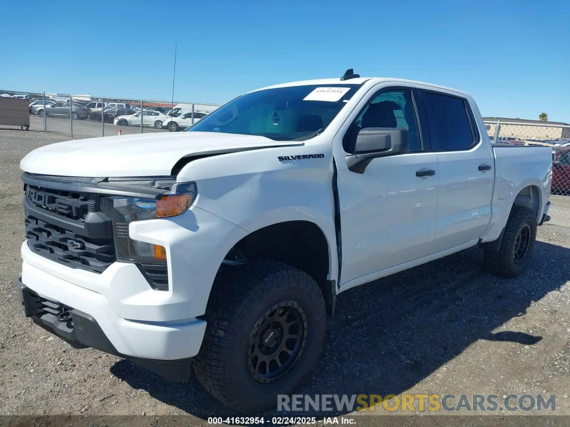 2 fotografías del automóvil dañado 1GCPABEK7RZ157809 CHEVROLET SILVERADO 1500 2024