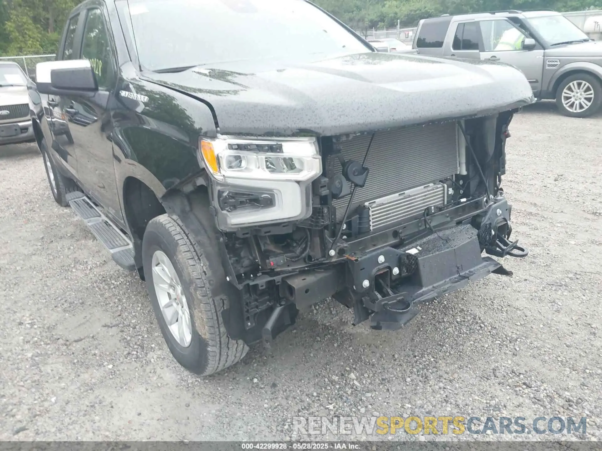 19 fotografías del automóvil dañado 1GCRDDEK3RZ339597 CHEVROLET SILVERADO 1500 2024