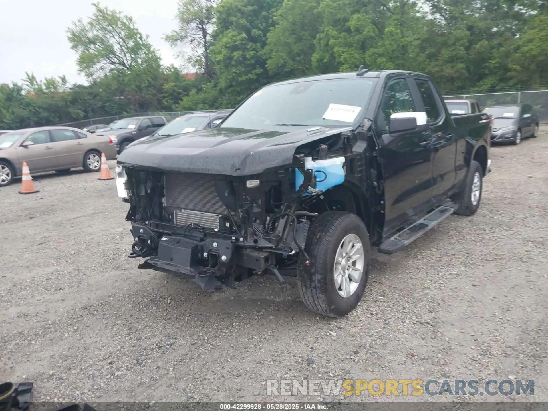 2 fotografías del automóvil dañado 1GCRDDEK3RZ339597 CHEVROLET SILVERADO 1500 2024