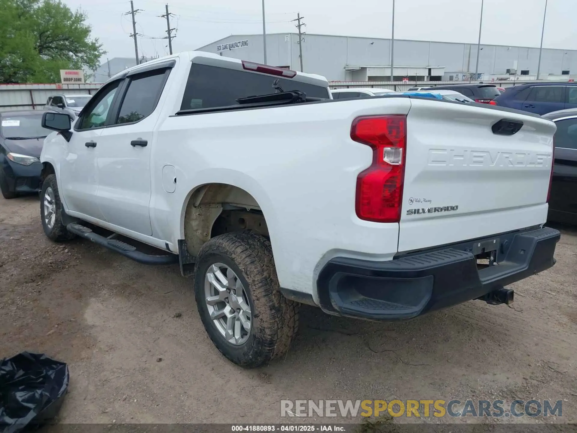 3 fotografías del automóvil dañado 1GCUDAED5RZ111448 CHEVROLET SILVERADO 1500 2024