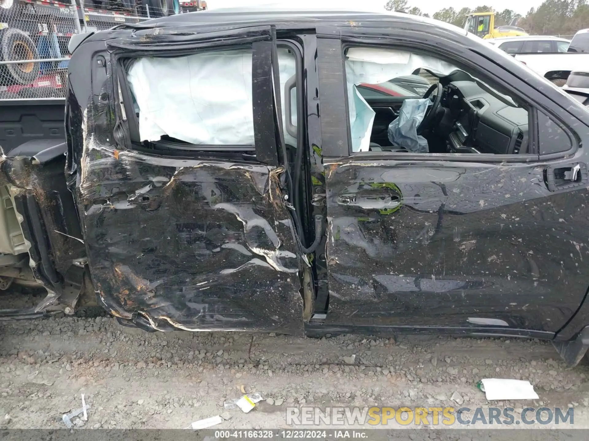 13 fotografías del automóvil dañado 1GCUDDED1RZ287883 CHEVROLET SILVERADO 1500 2024