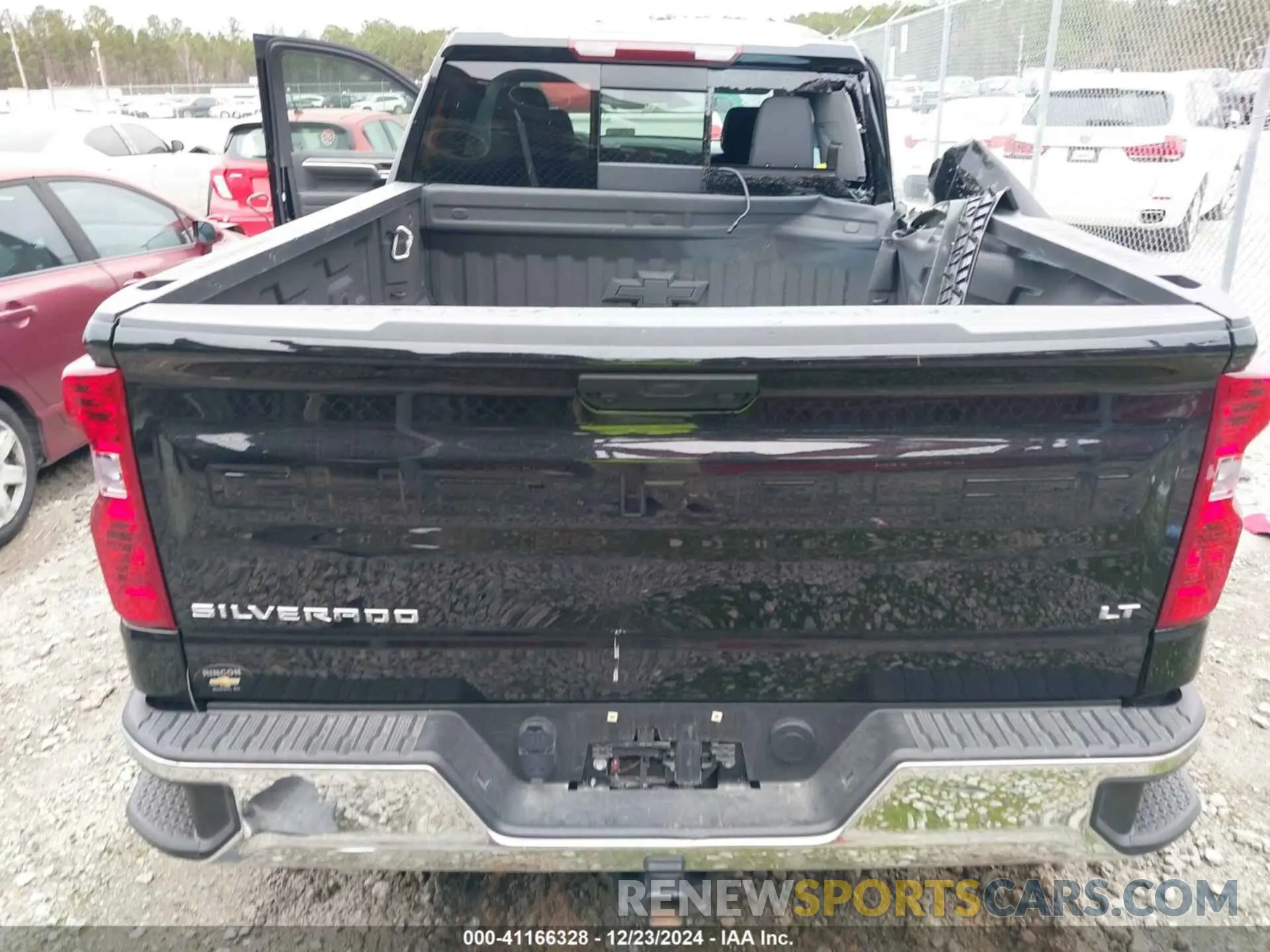 16 fotografías del automóvil dañado 1GCUDDED1RZ287883 CHEVROLET SILVERADO 1500 2024