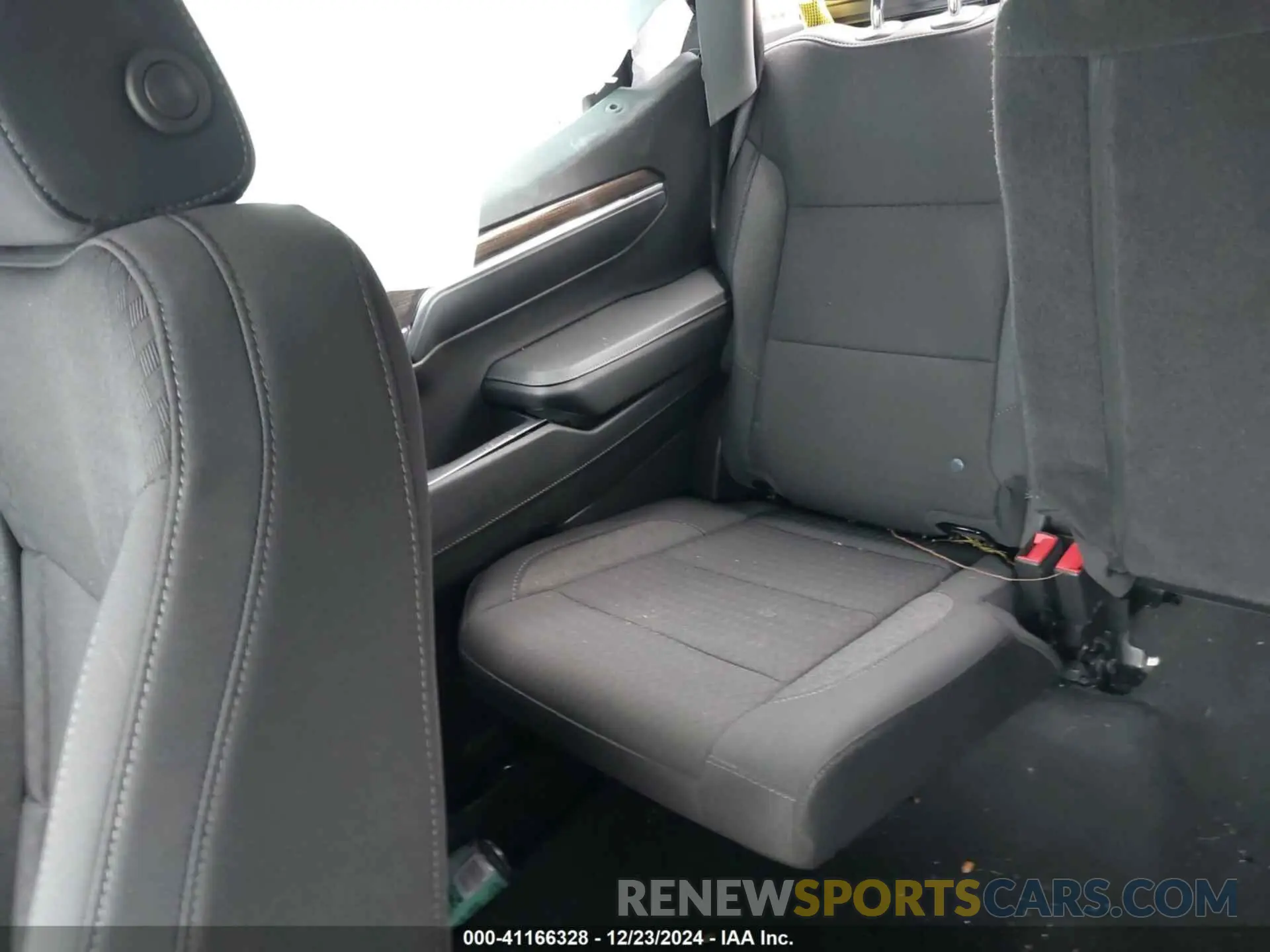 8 fotografías del automóvil dañado 1GCUDDED1RZ287883 CHEVROLET SILVERADO 1500 2024