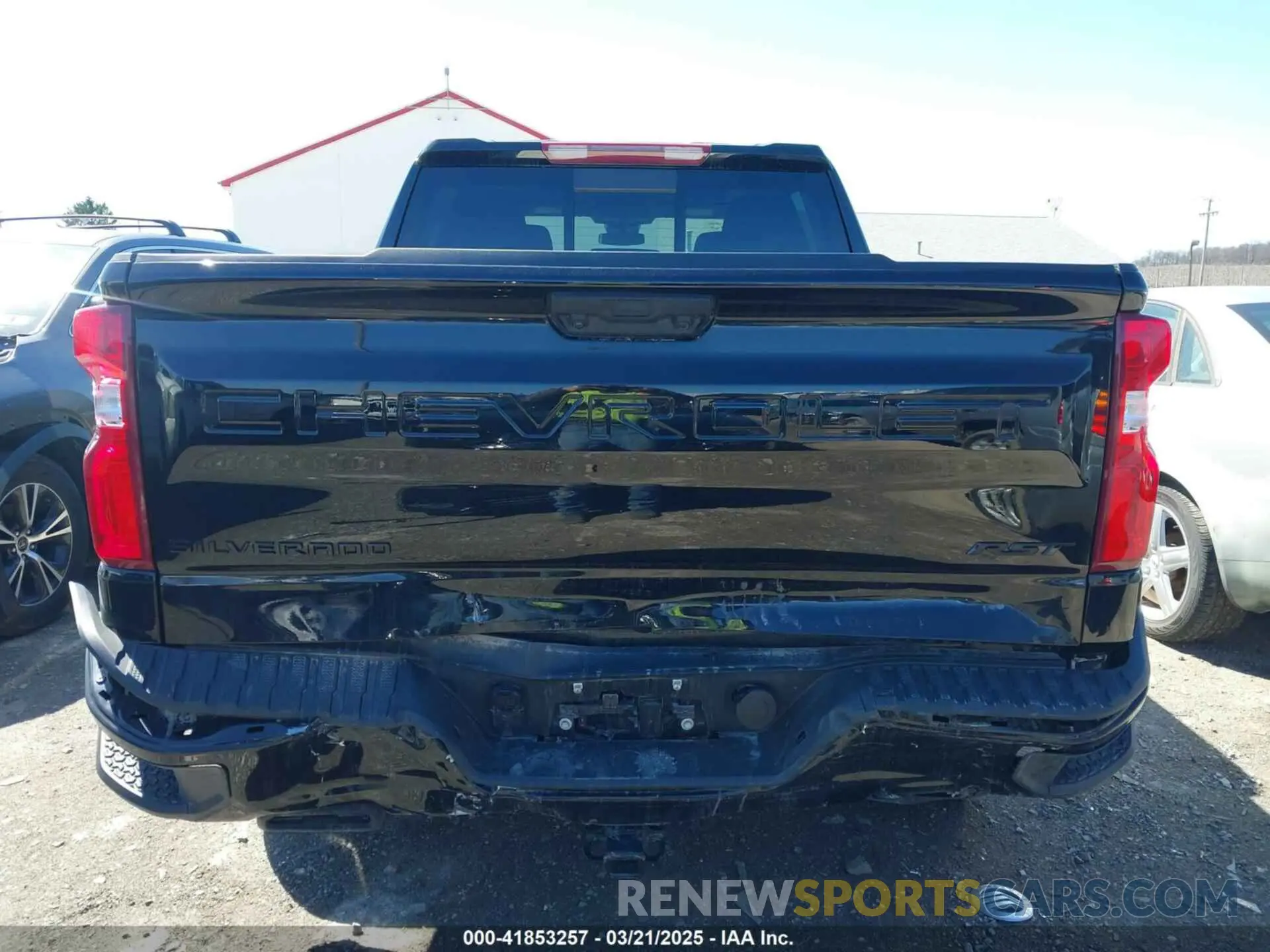 16 fotografías del automóvil dañado 1GCUDEE82RZ343368 CHEVROLET SILVERADO 1500 2024