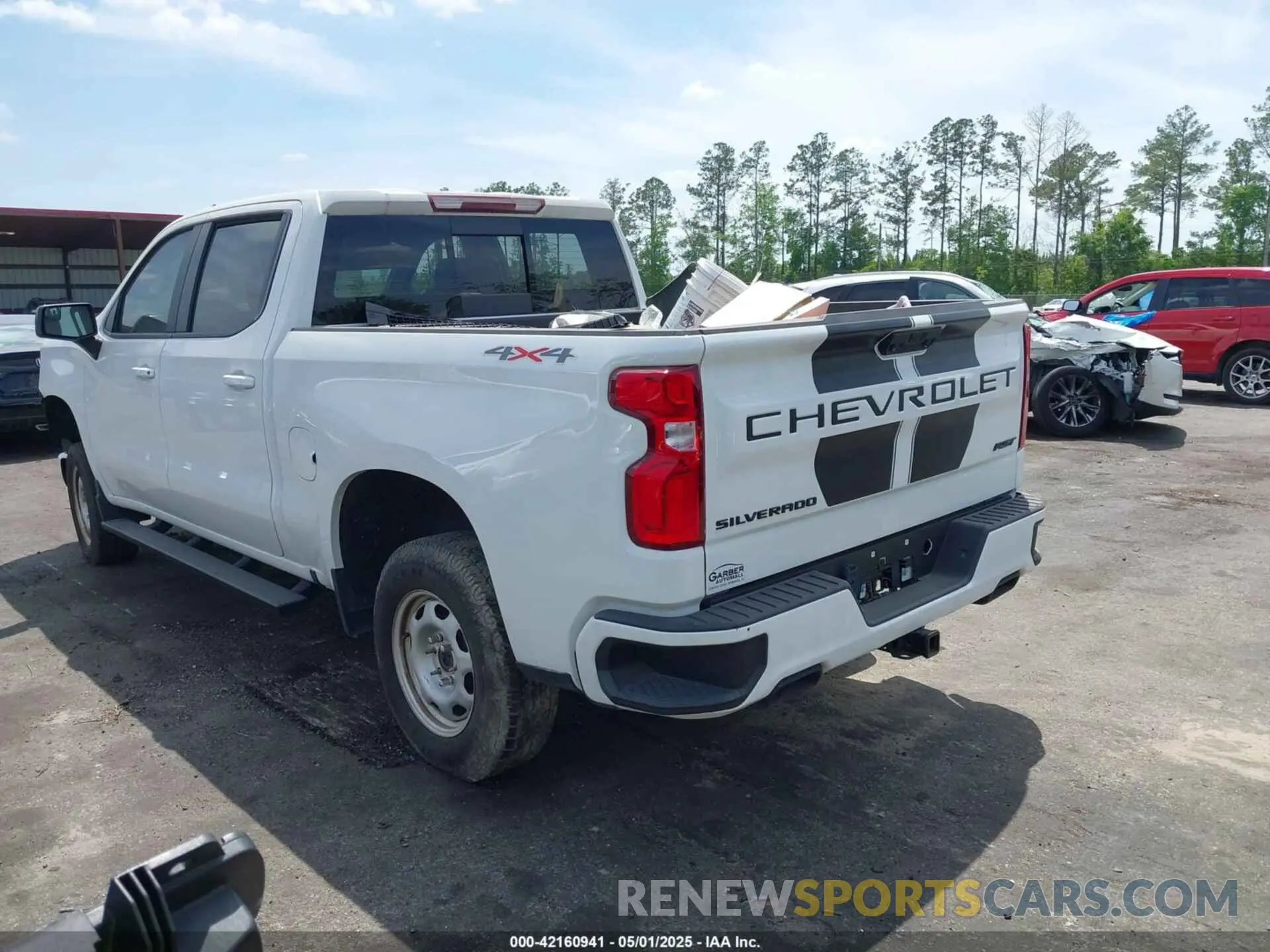 3 fotografías del automóvil dañado 1GCUDEEL0RZ108200 CHEVROLET SILVERADO 1500 2024